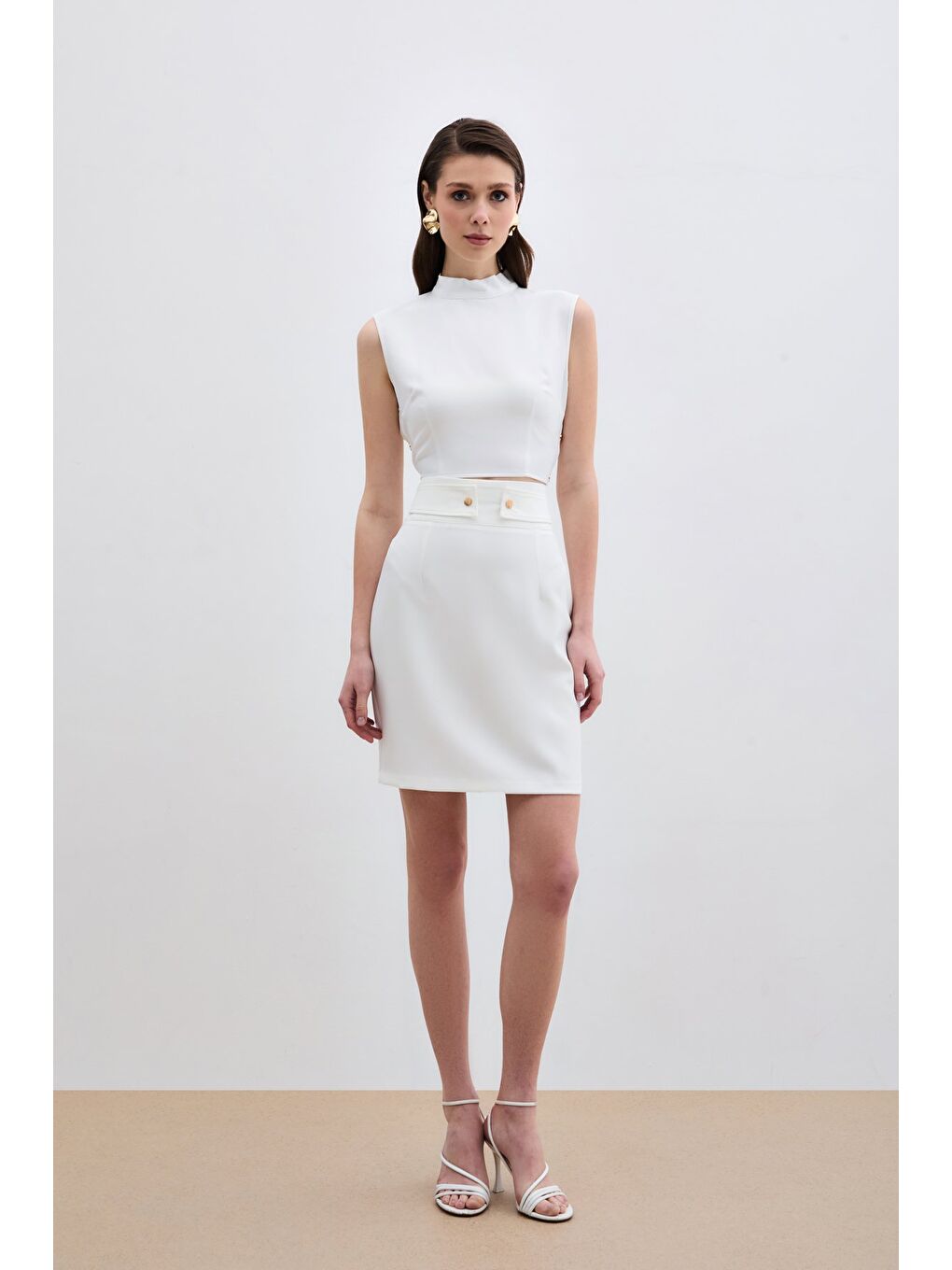 Çıt Aksesuarlı Mini Etek - Ekru