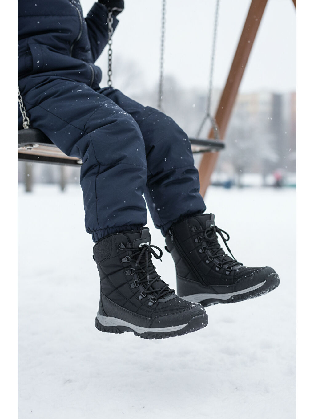 Siyah Polarlı Kaymaz Taban Soğuğa Dirençli Unisex Çocuk Bot Felix F-2