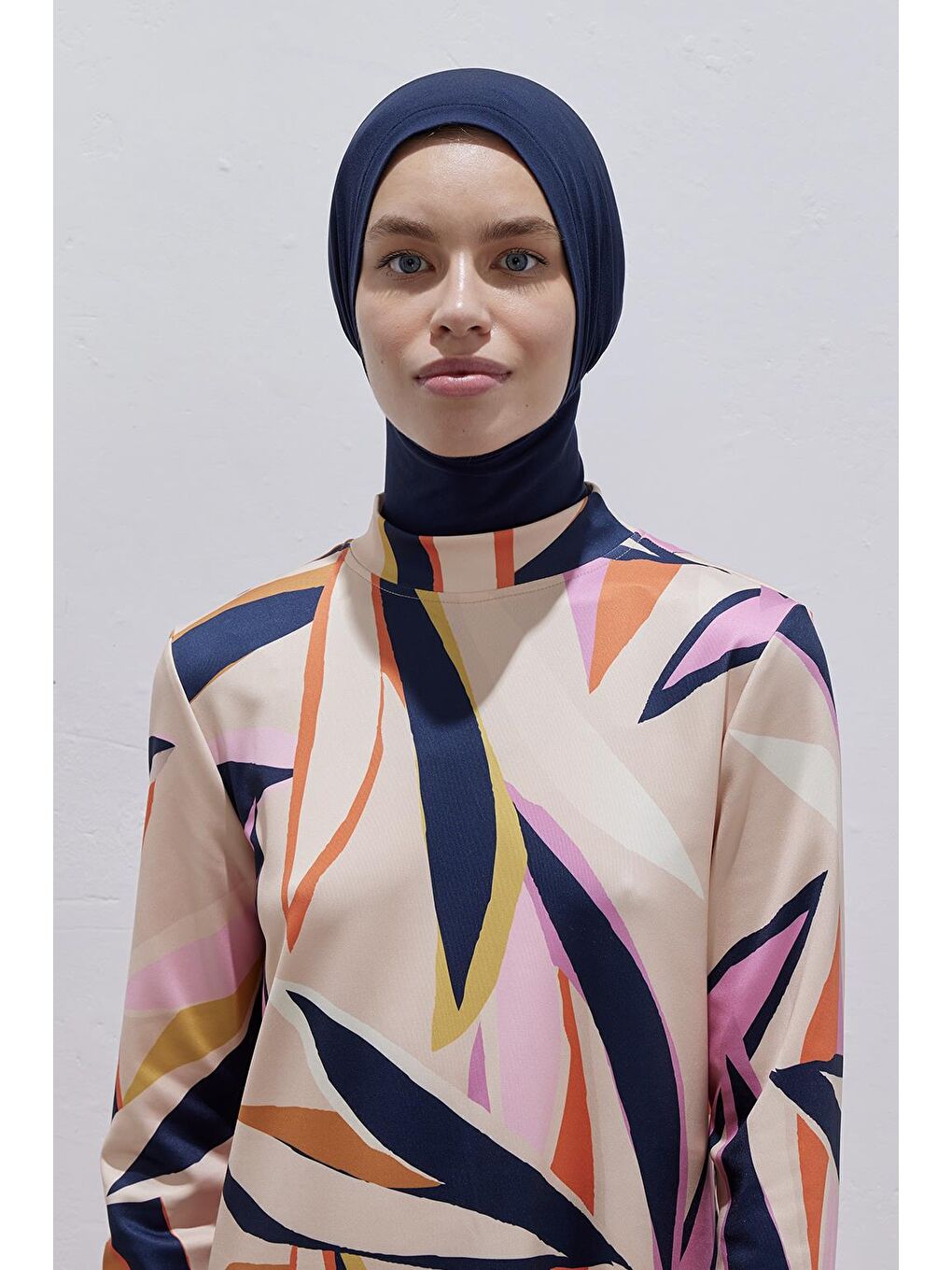 Boyunluklu Yüzücü 25 Bone Lacivert