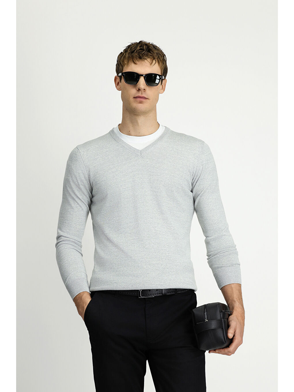 Gri V Yaka Regular Fit Sıcak Tutan Yünlü Triko Kazak