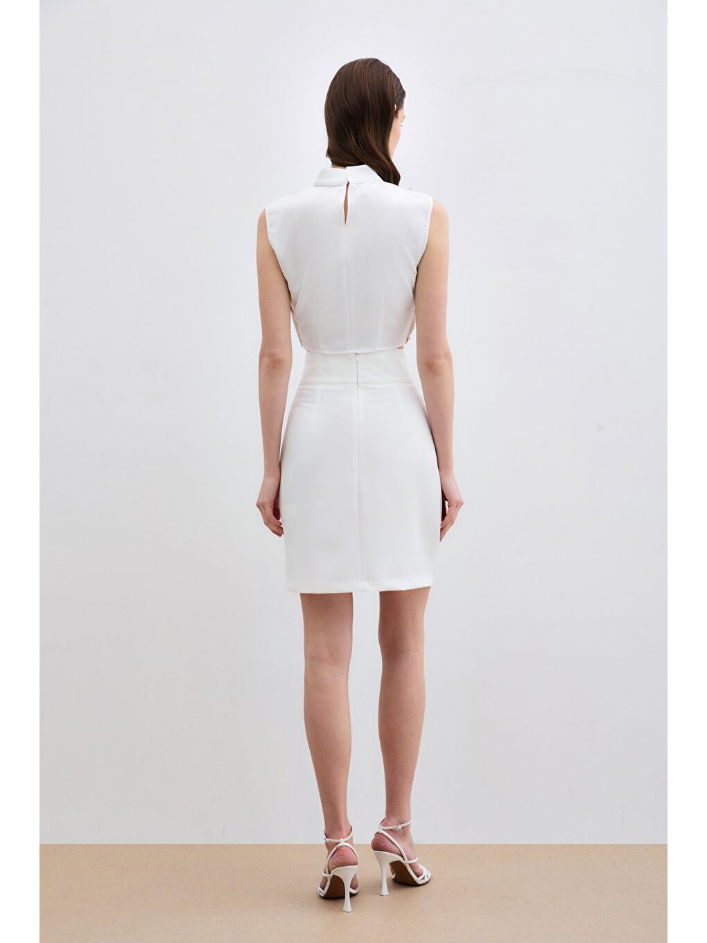 Çıt Aksesuarlı Mini Etek - Ekru-4