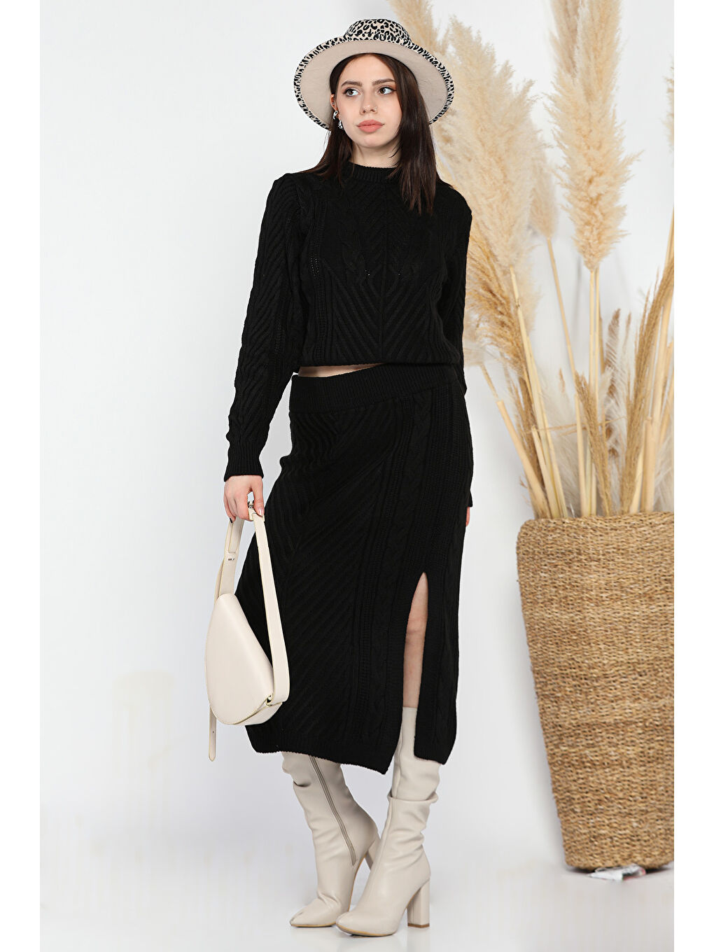 Siyah Kadın Örme Triko Bluz Etek İkili Takım-1