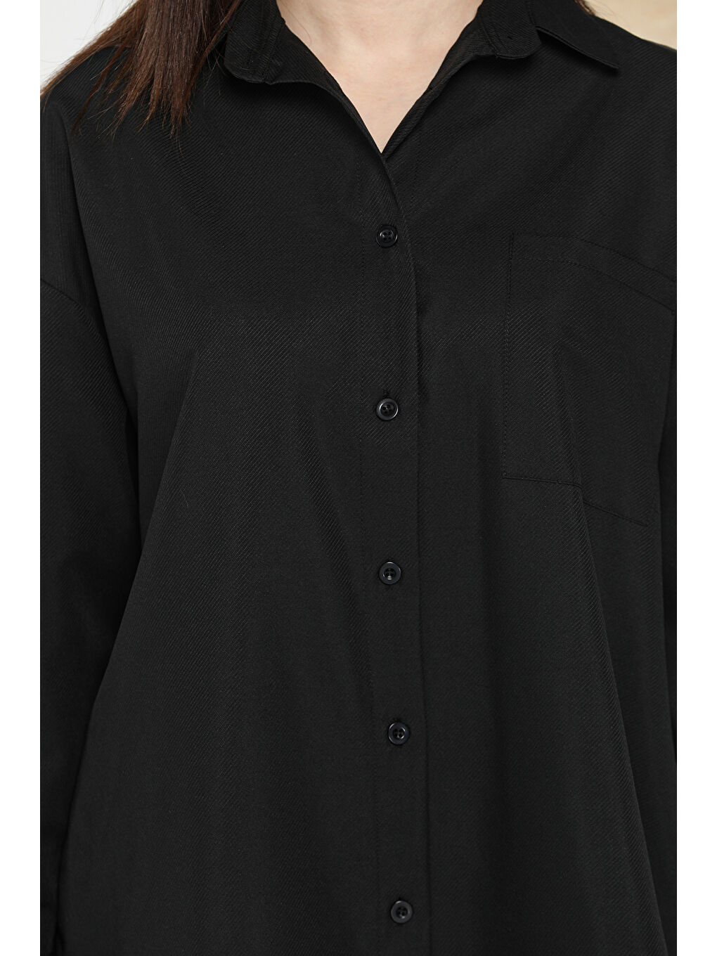 Siyah Kadın Tek Cepli Salaş Gömlek-3