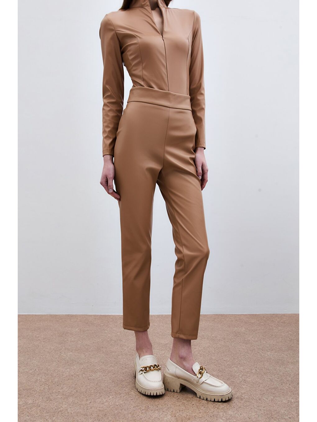 Kahverengi Yüksek Bel Deri Pantolon - Camel-4
