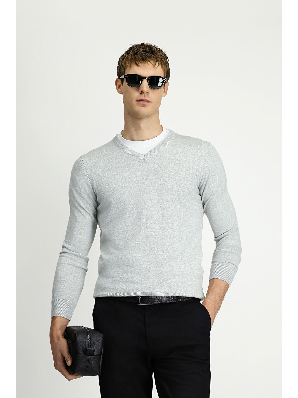 Gri V Yaka Regular Fit Sıcak Tutan Yünlü Triko Kazak-2