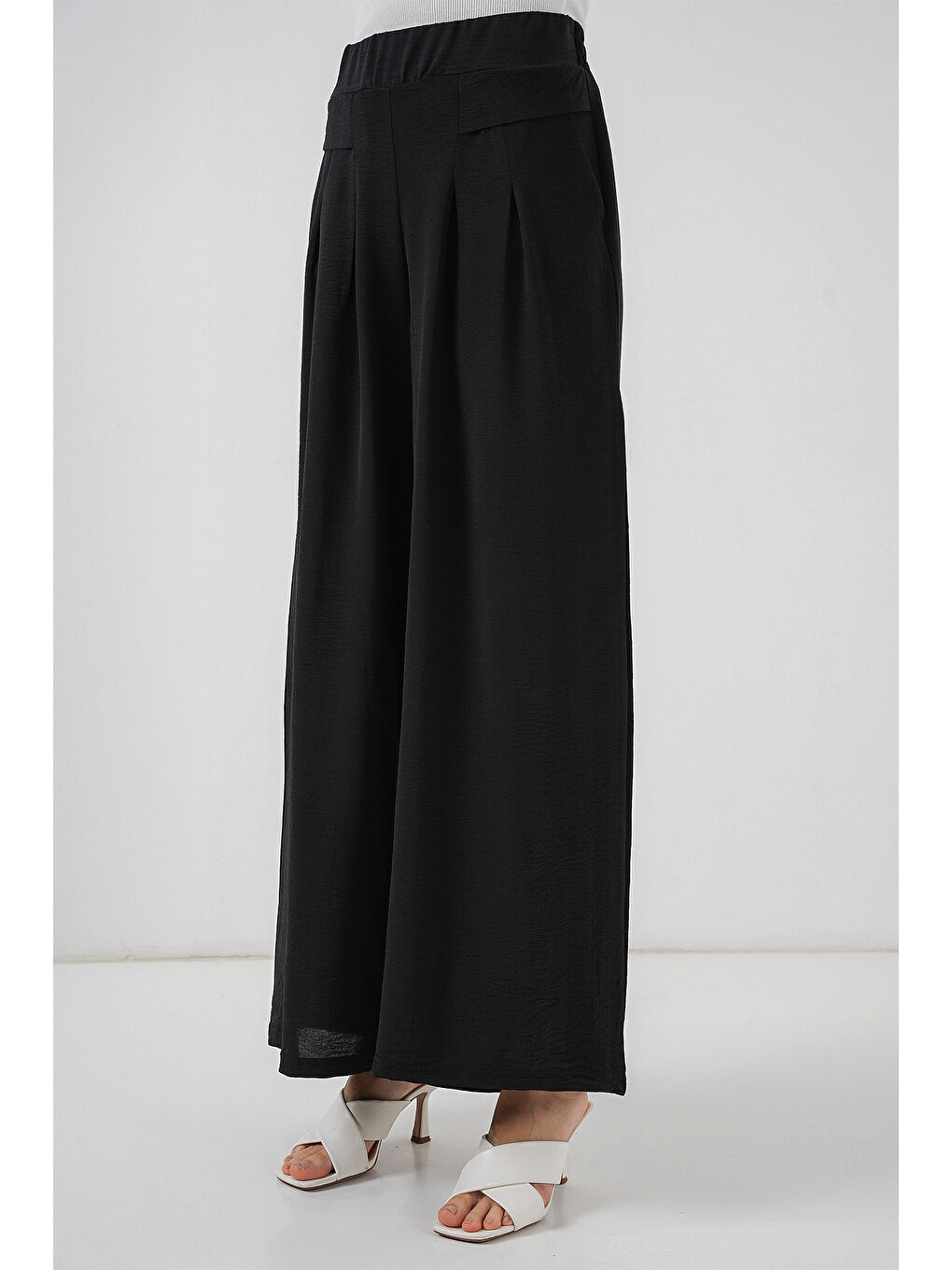 Kadın Geniş Paça Pileli Pantolon 6718 - Siyah-3