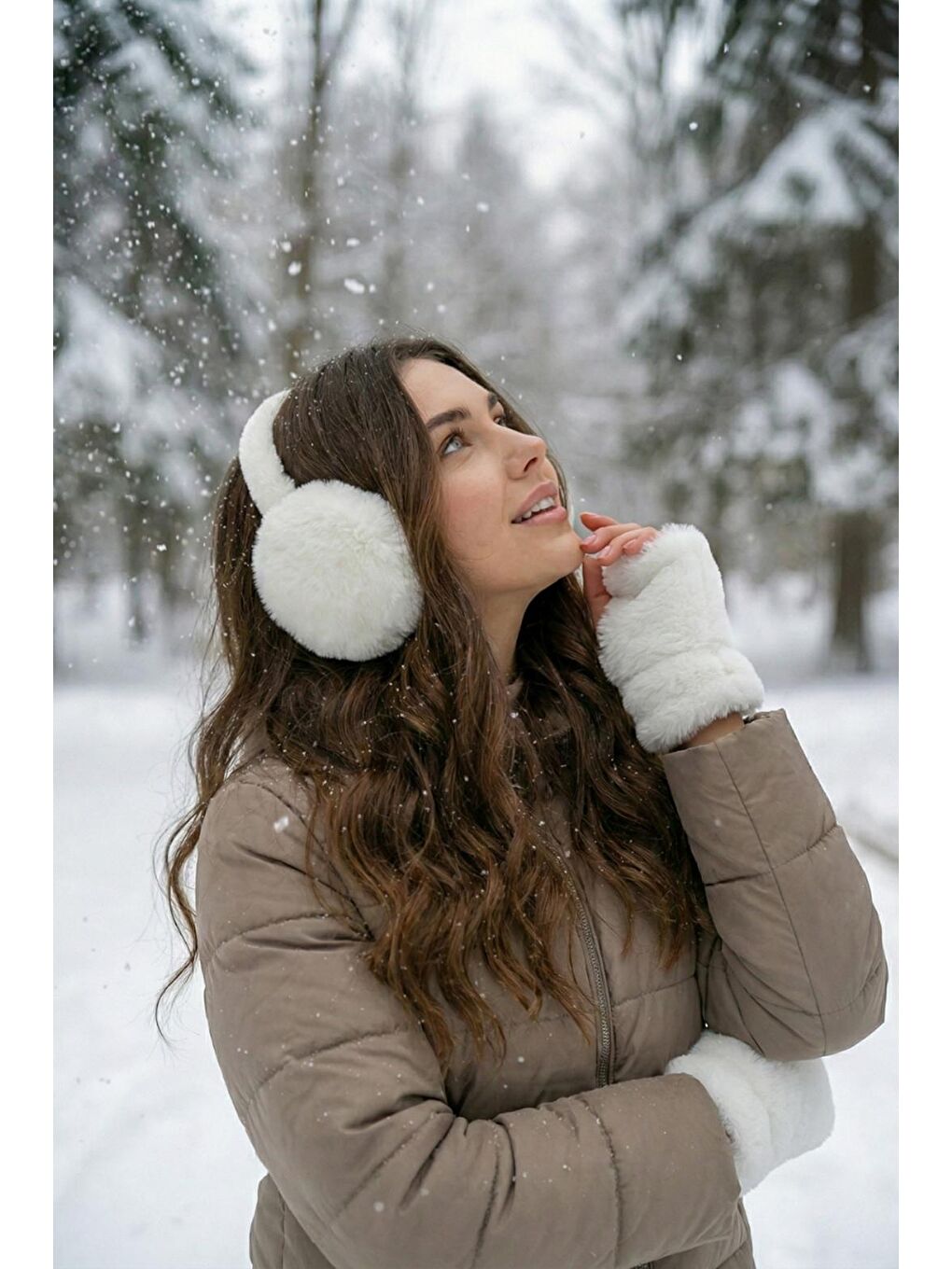 Ithal Beyaz Pelüş Eldiven Kulaklık Set-2