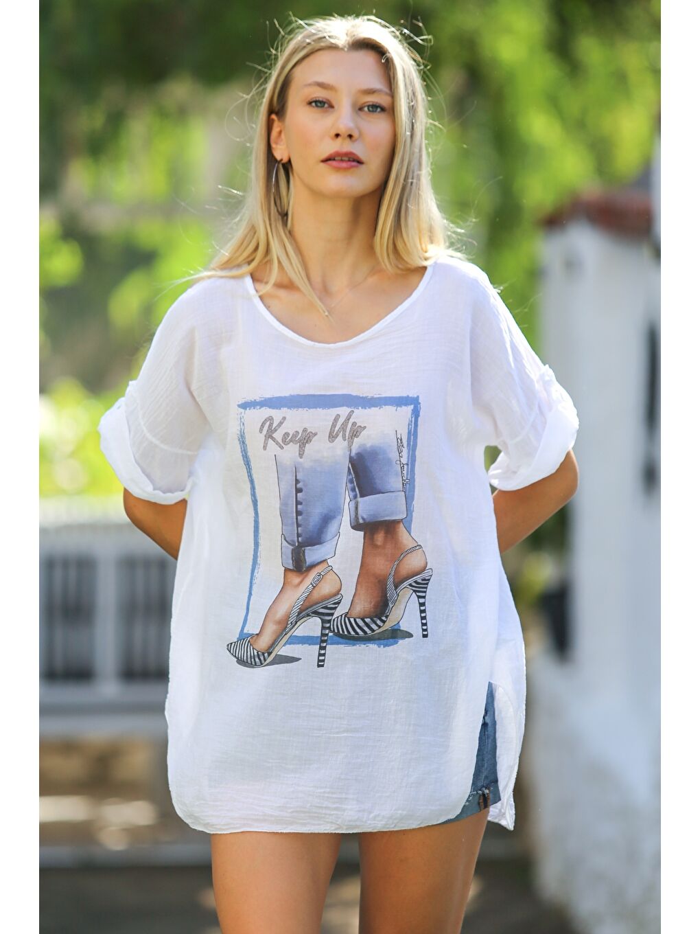 İtalyan Beyaz Kayık Yaka Kısa Kol Etek Ucu Oval Baskılı Pamuklu Dokuma Casual Bluz-4