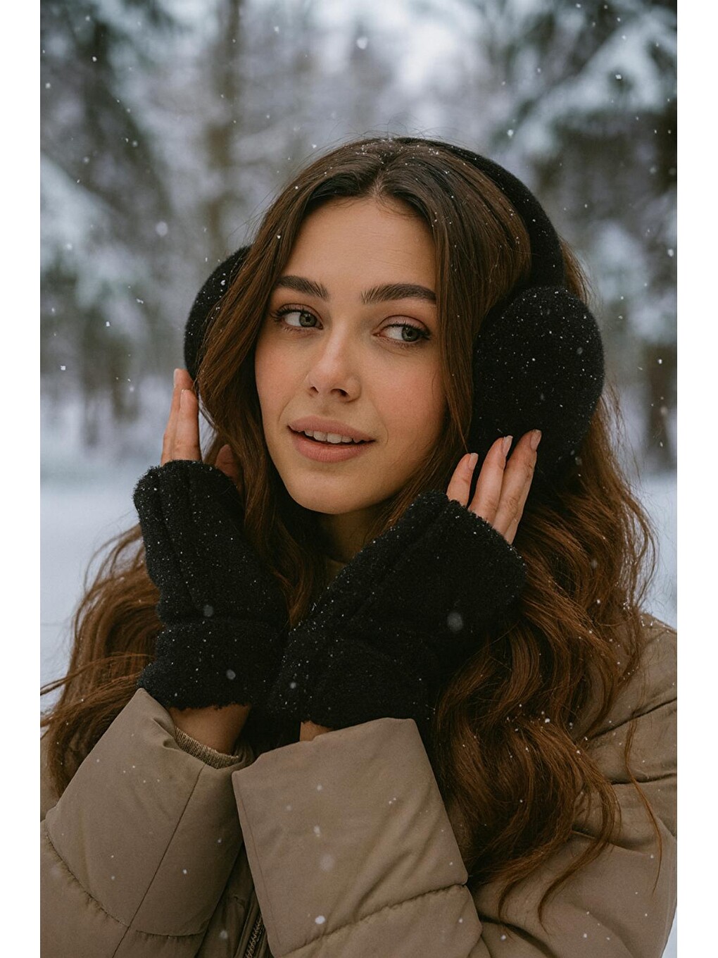 Ithal Siyah Pelüş Eldiven Kulaklık Set-2
