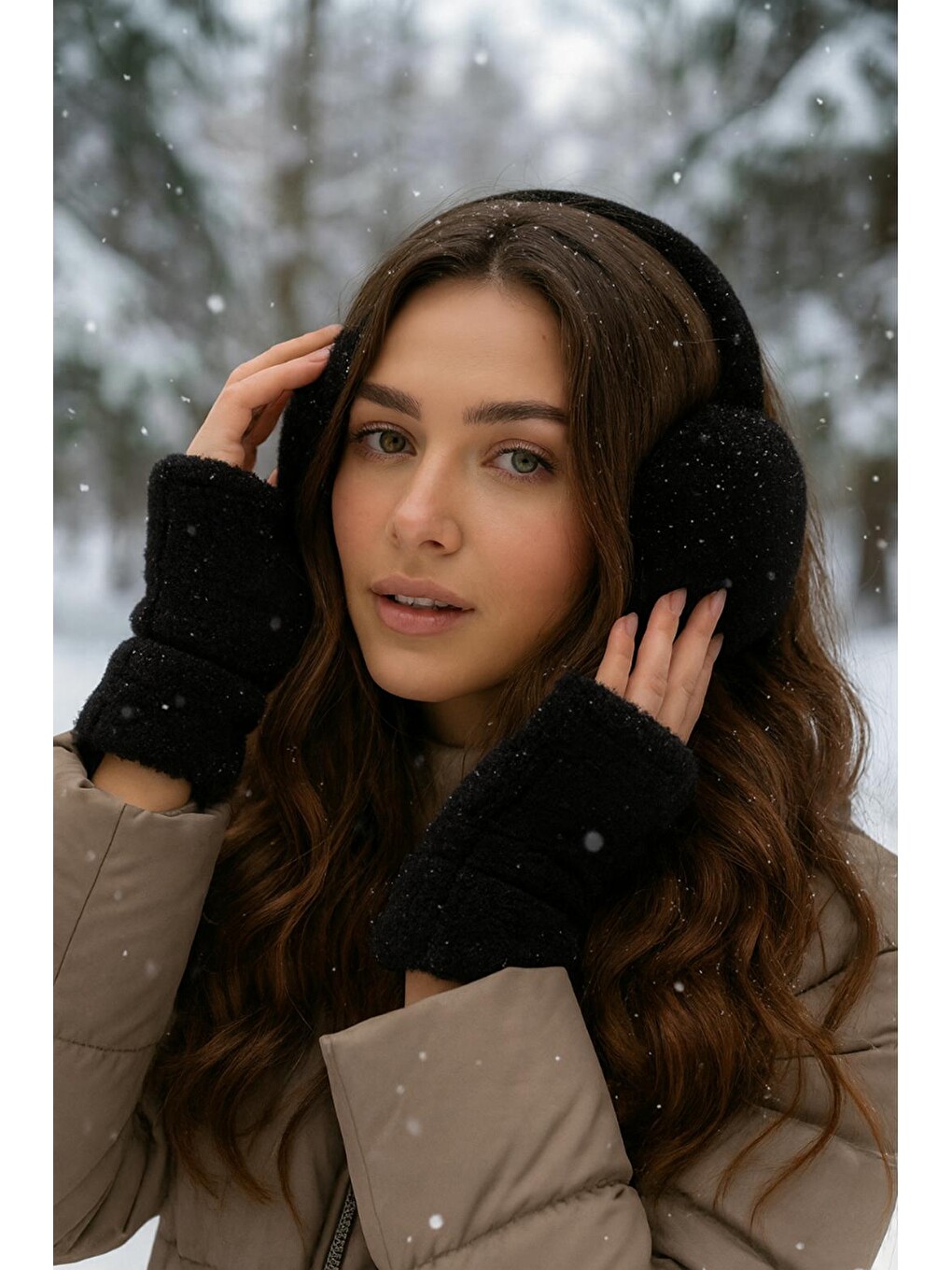 Ithal Siyah Pelüş Eldiven Kulaklık Set-3