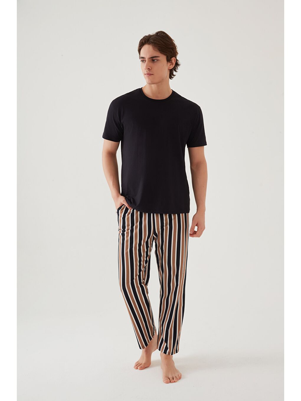 Kahverengi Erkek Kısa Kollu Pamuklu Cepli Çizgili Desenli %100 Pamuk Pijama Takımı-3