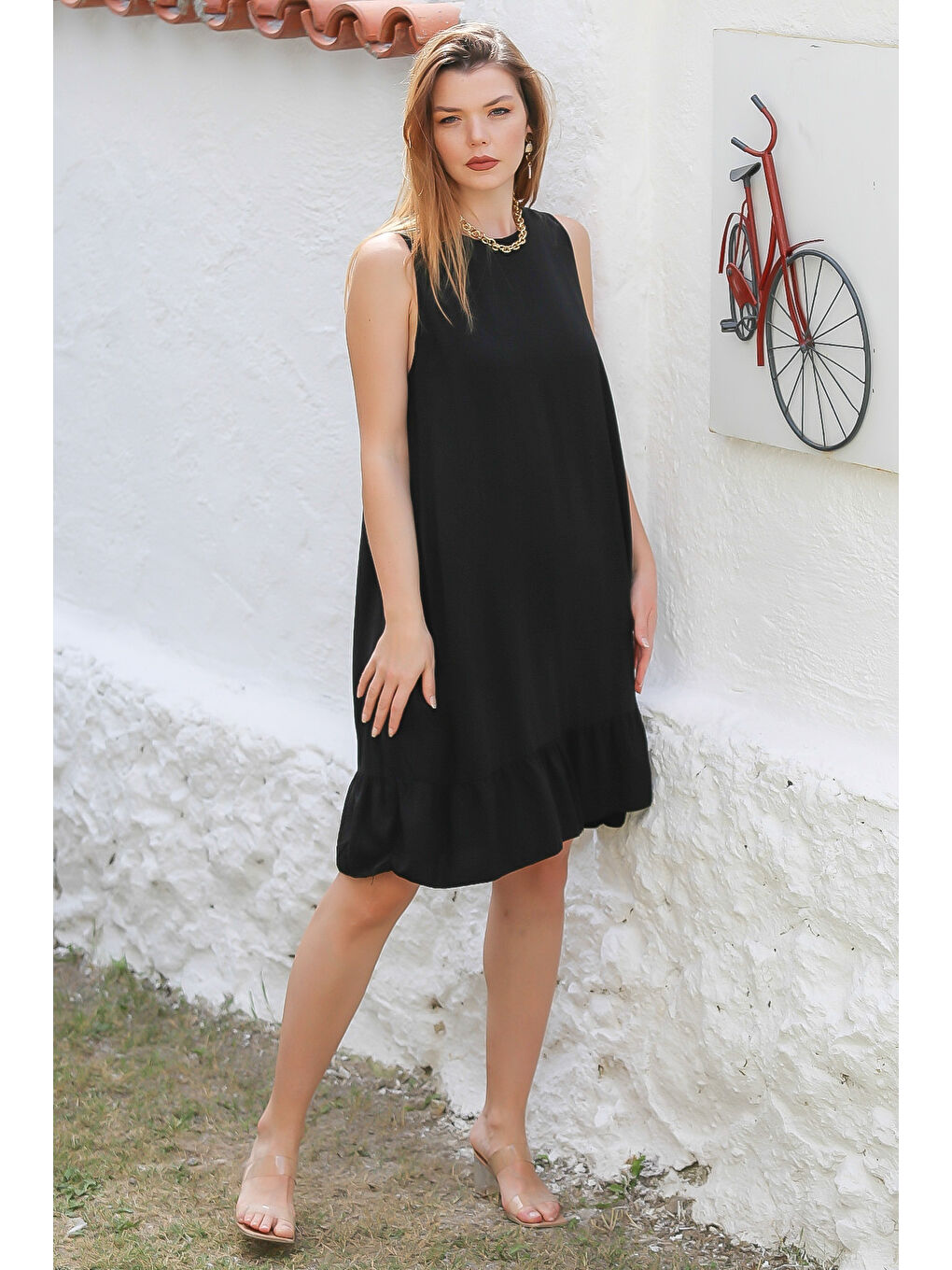 İtalyan Siyah Boyundan Bağlamalı Eteği Fırfırlı Dokuma Casual Viskon Elbise-4