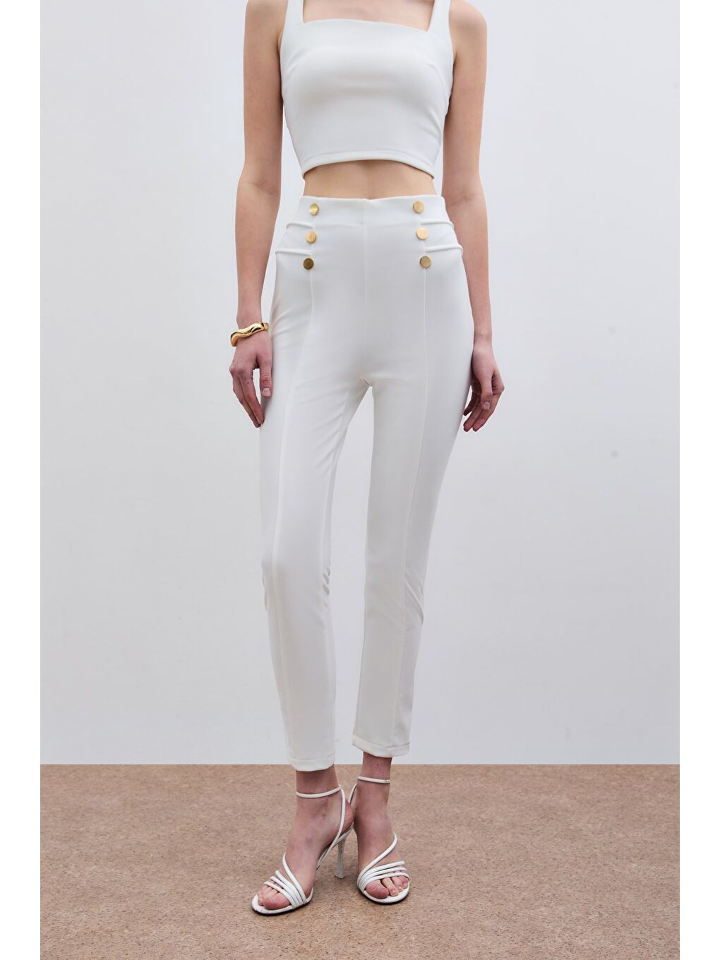 Düğme Detaylı Pantolon - Ekru-4