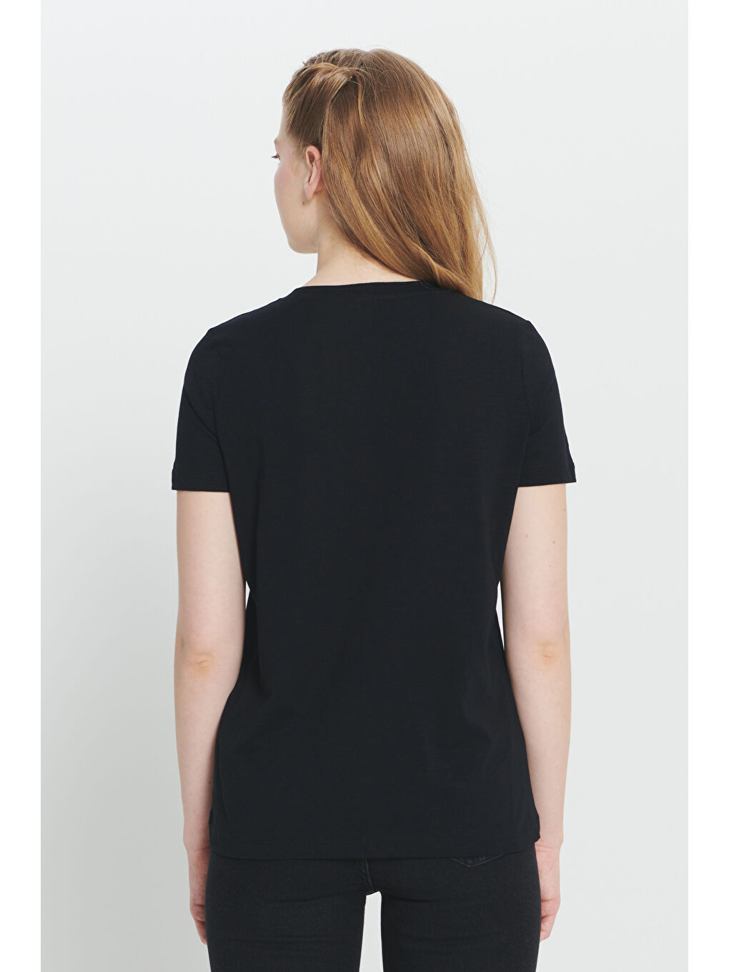 Siyah %100 Pamuk Standart Fit Normal Kesim V Yaka Basic Tişört-4