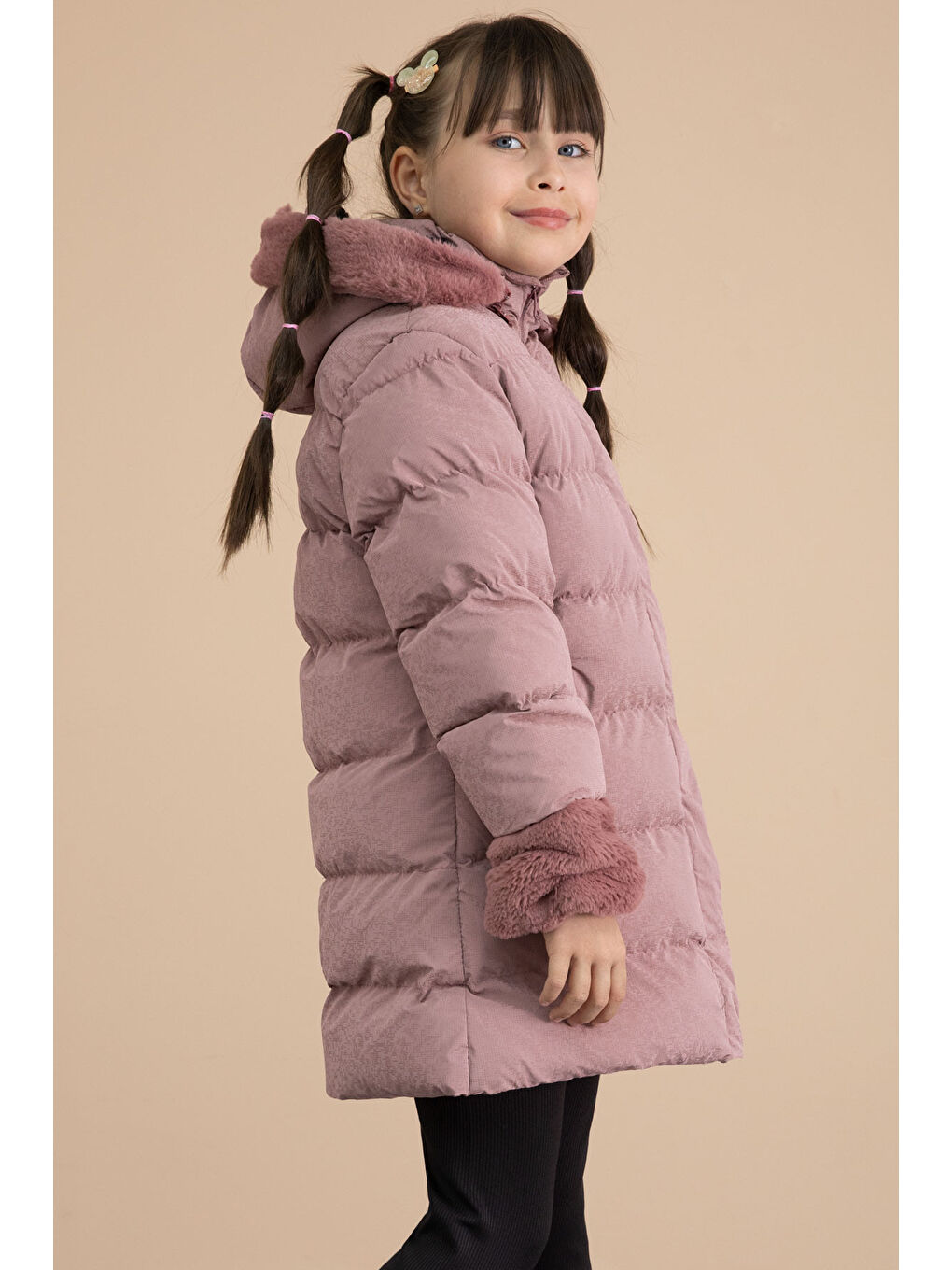 Pembe Kolu Kürk Detaylı İçi Yünlü Kız Çocuk Kapüşonlu Şişme Mont 21329-1