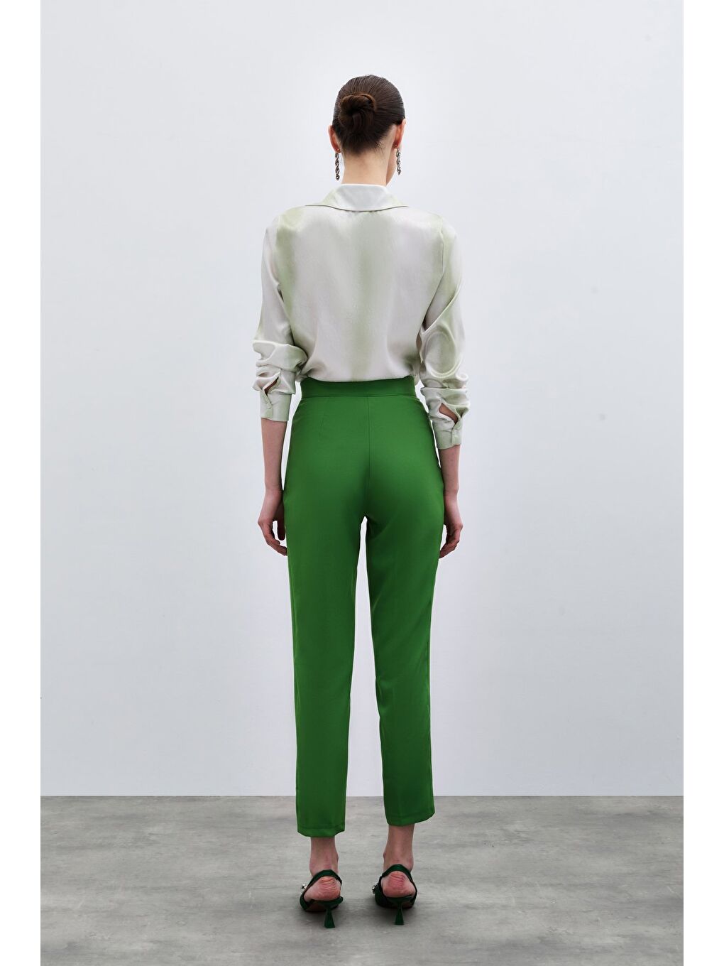 Nervür Detaylı Klasik Pantolon - Yeşil-6