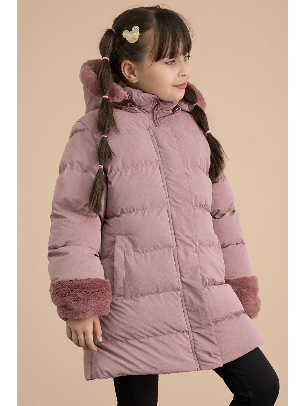 Pembe Kolu Kürk Detaylı İçi Yünlü Kız Çocuk Kapüşonlu Şişme Mont 21329-2