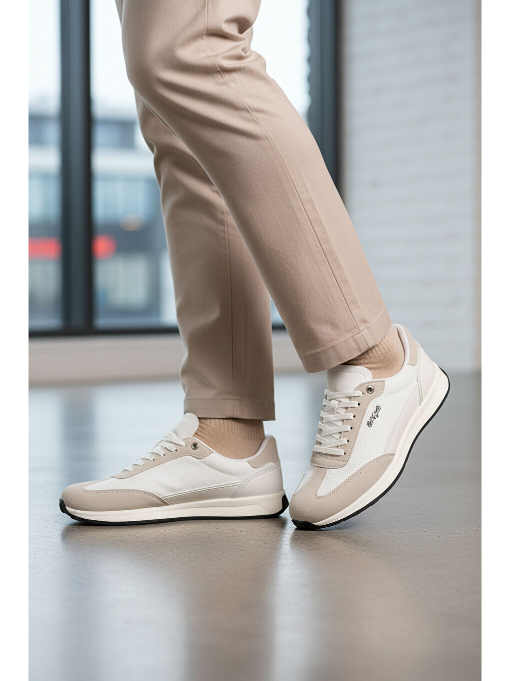 Beyaz Bağcıklı Hafif Esnek Erkek Sneaker 584 M-2