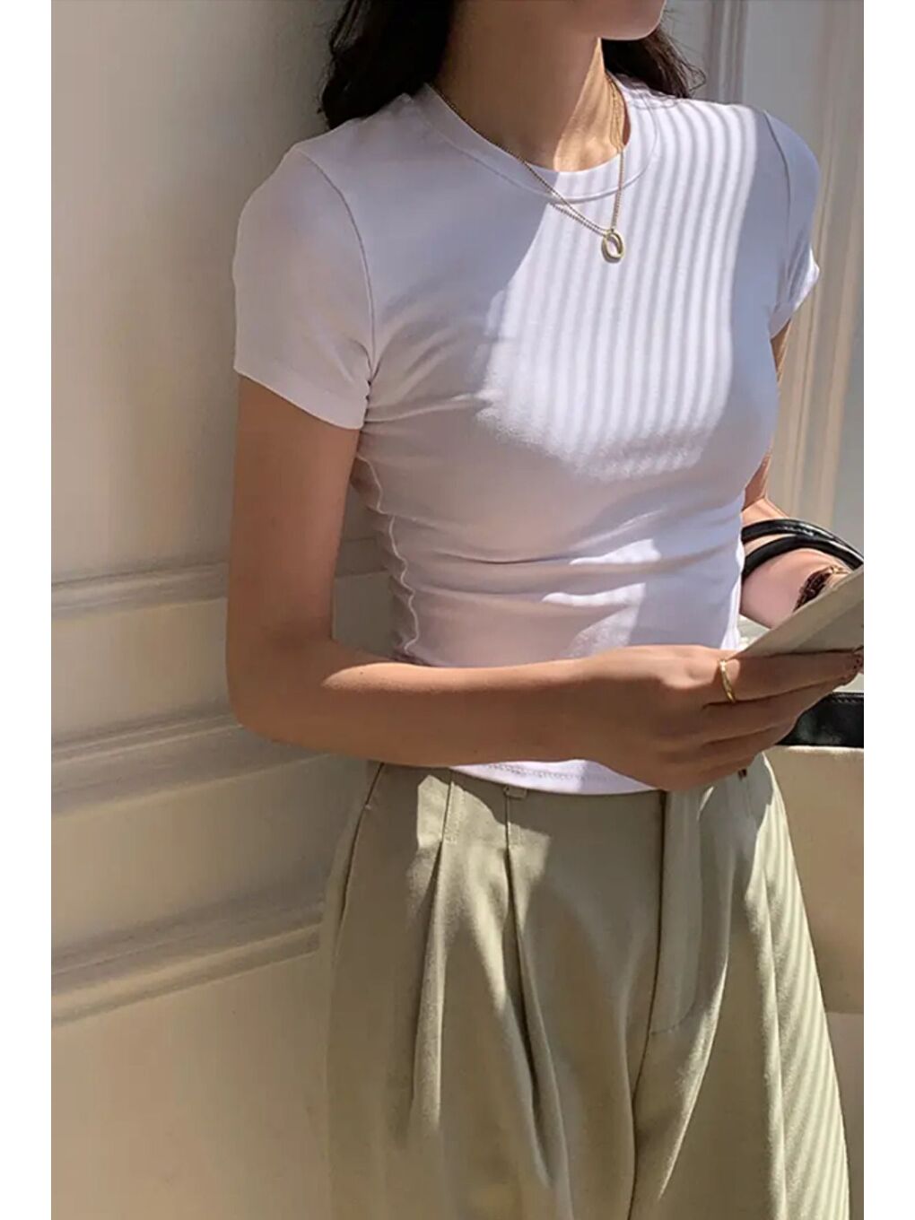 Beyaz Bisiklet Yaka Basic Kadın Tişört-3