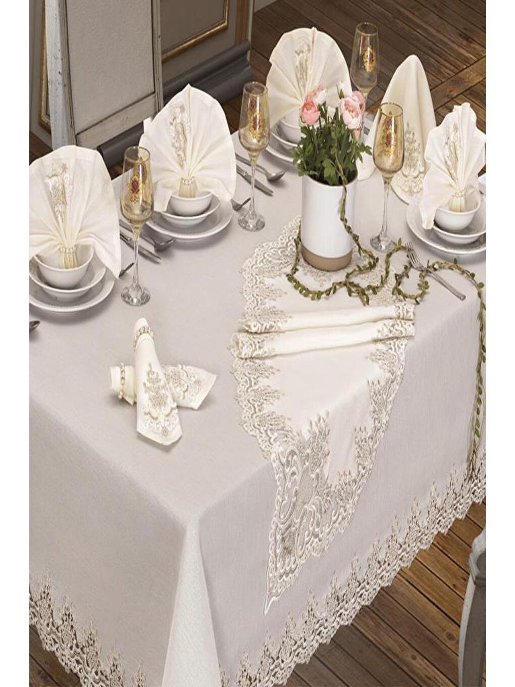 Ekru Sümbül Masa Örtüsü 160x220 Cm 26 Parça Krem-1