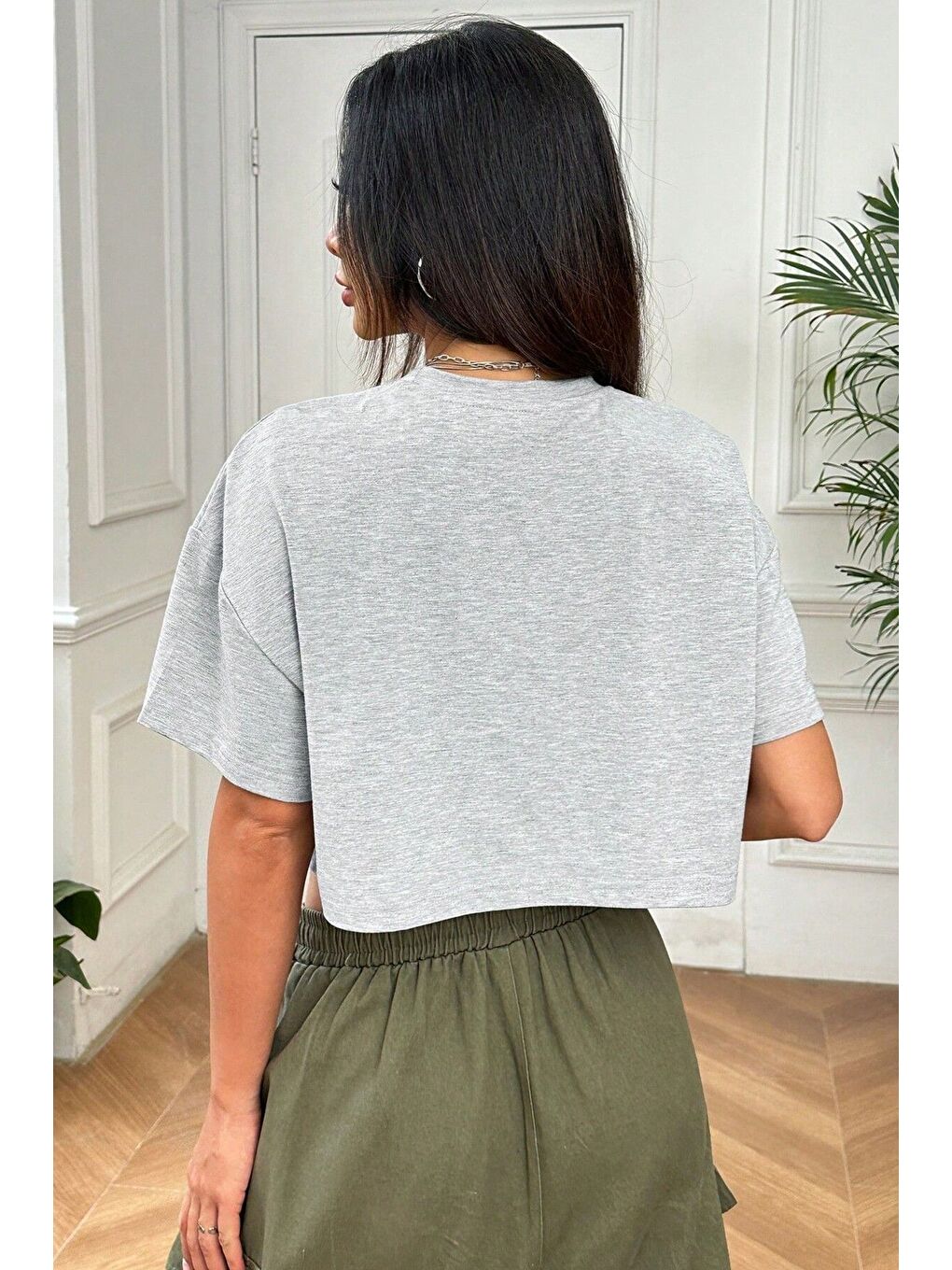 Kadın Gri Bisiklet Yaka Los Angeles 1850 Baskılı Crop T Shirt-1