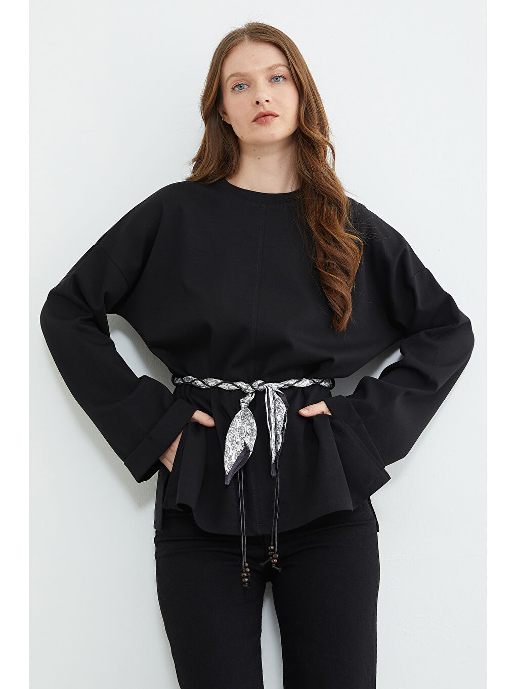 Siyah Kemerli Yırtmaçlı Geniş Kol Tunik-4