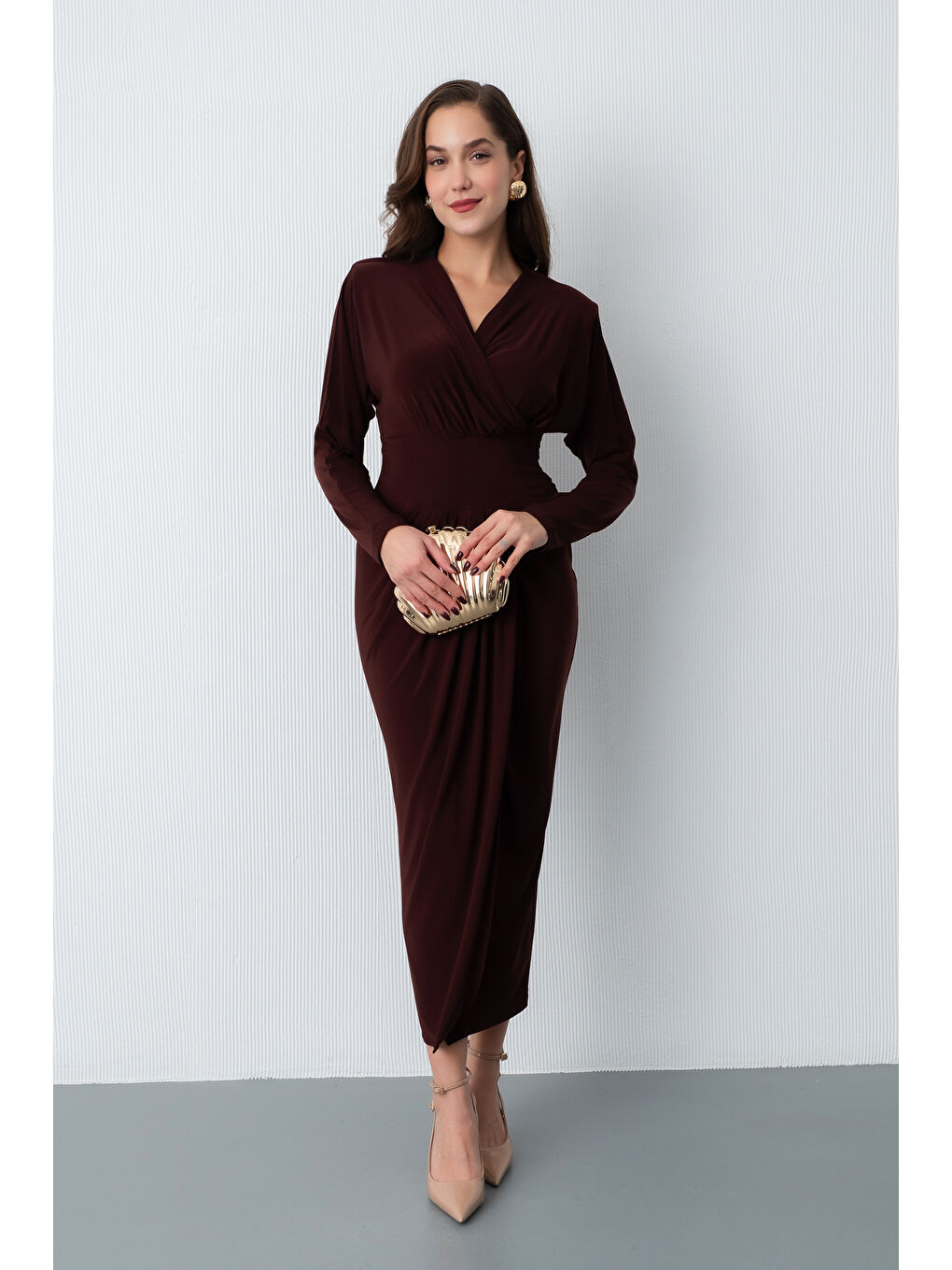 Kadın Kahverengi V Yaka Midi Elbise