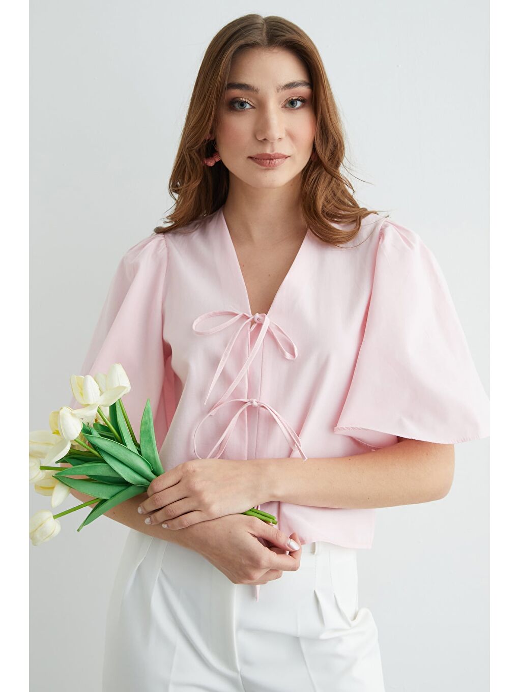 Pembe Önden Bağlamalı Geniş Kol Bluz