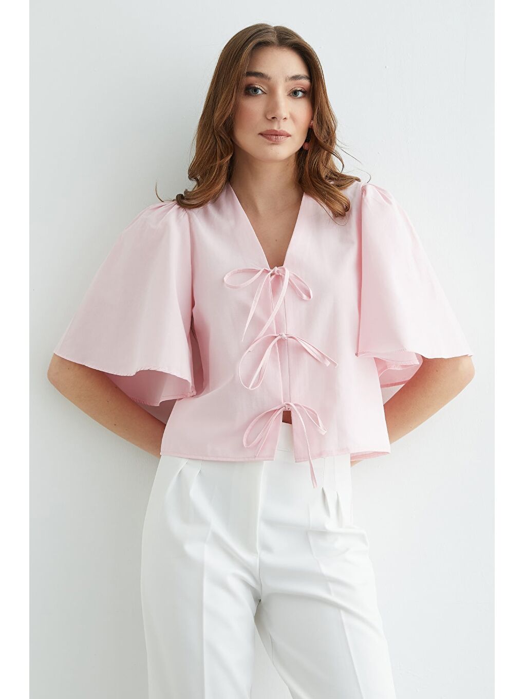 Pembe Önden Bağlamalı Geniş Kol Bluz-2