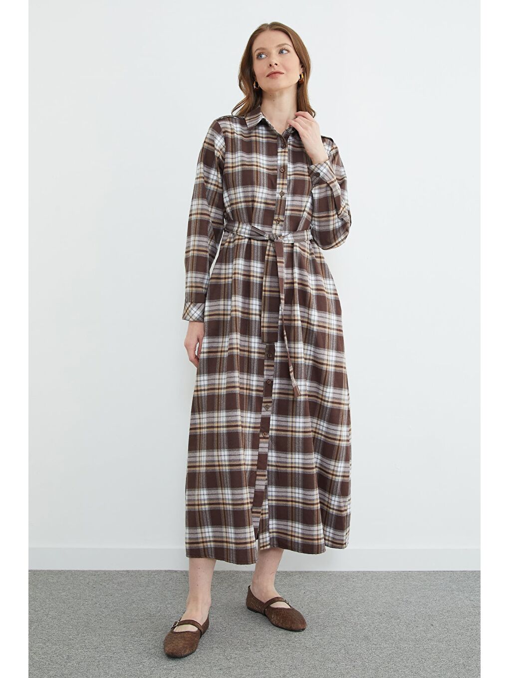 Kahverengi Fullamodest Ekose Desenli Düğmeli Elbise-2