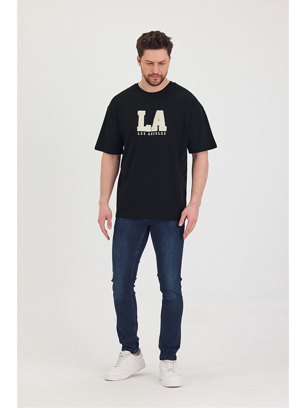 Siyah Bisiklet Yaka LA Baskılı Oversize Salaş Unisex Tişört-1