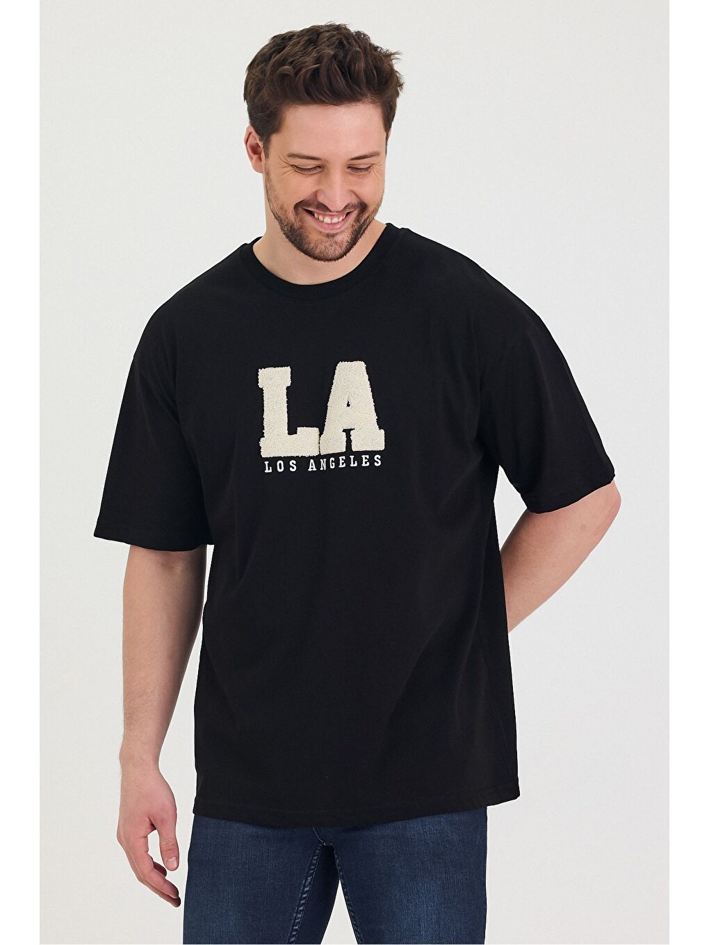 Siyah Bisiklet Yaka LA Baskılı Oversize Salaş Unisex Tişört-3