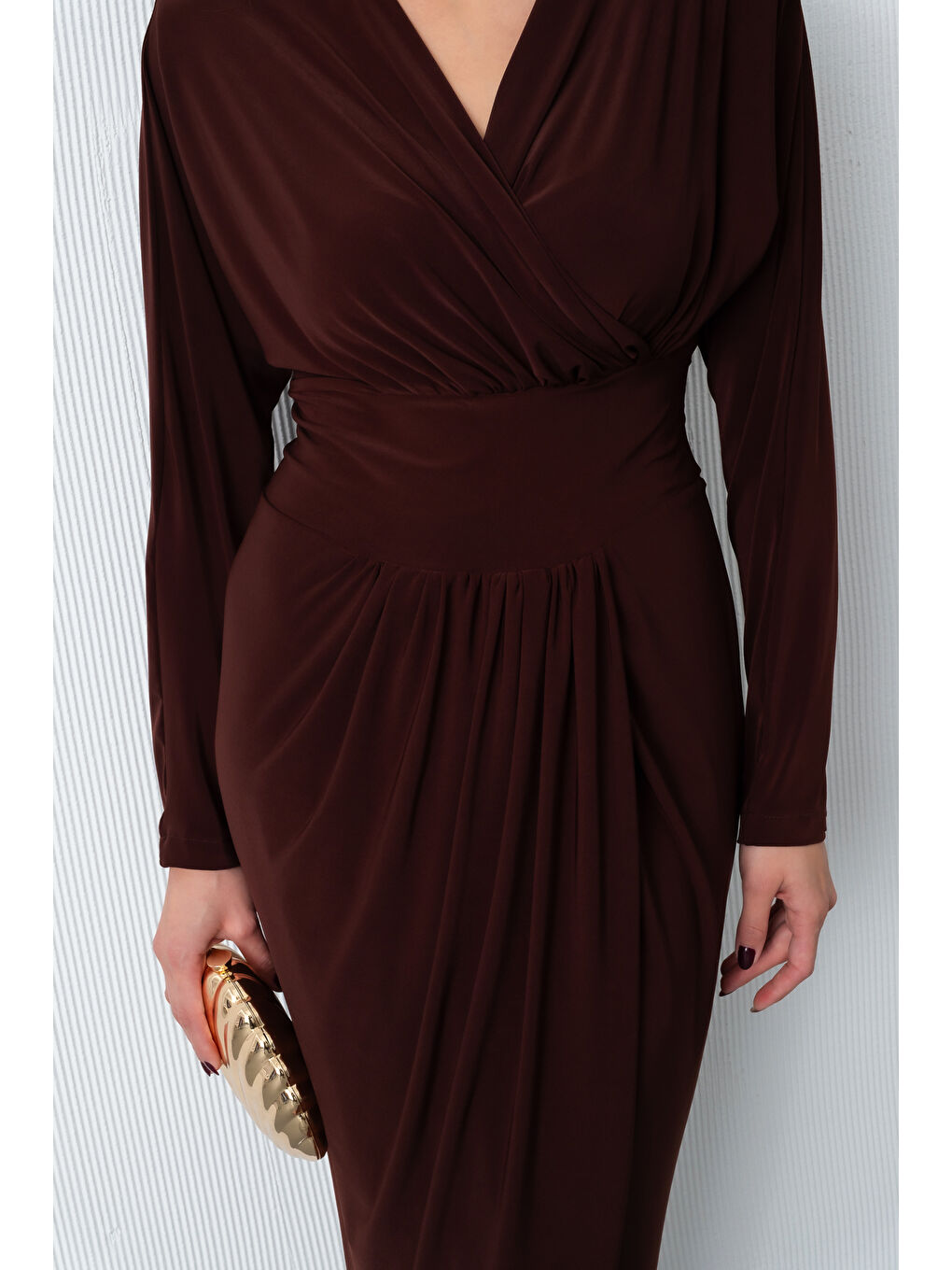 Kadın Kahverengi V Yaka Midi Elbise-4