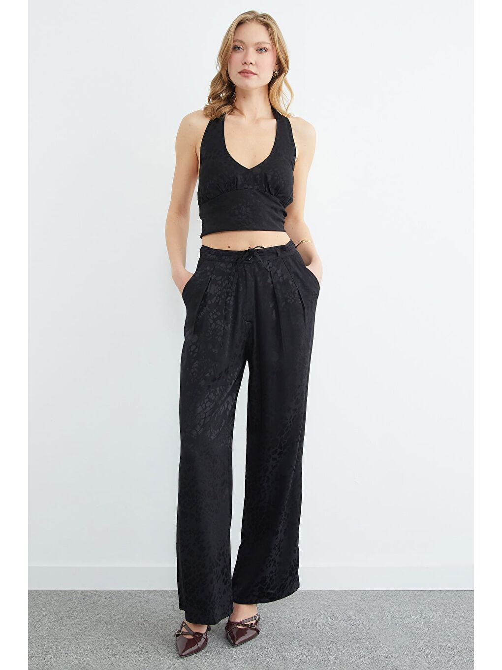 Siyah Leopar Desenli Pileli Palazzo Pantolon-2