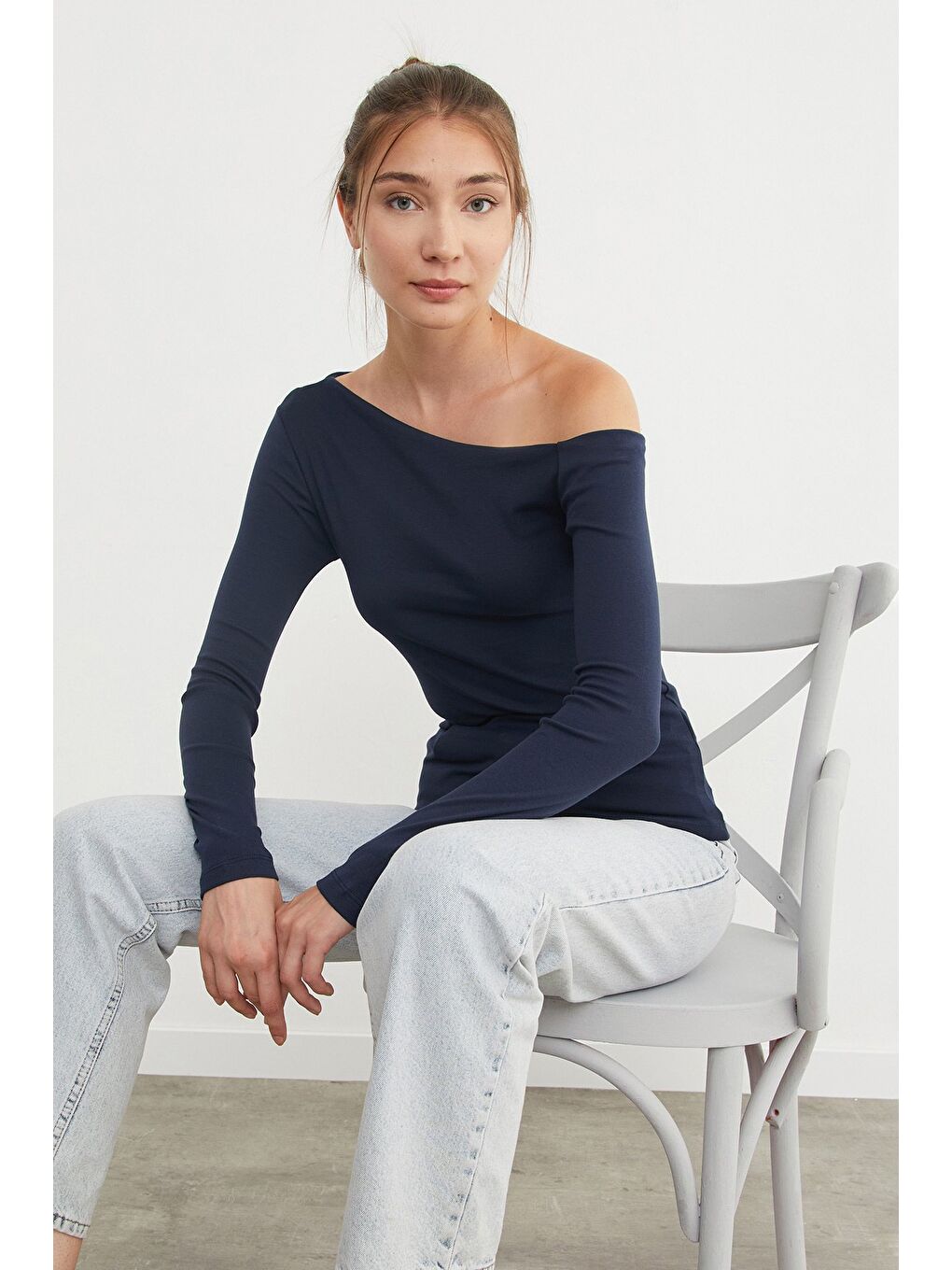 Lacivert Basic Kayık Yaka Modal Bluz