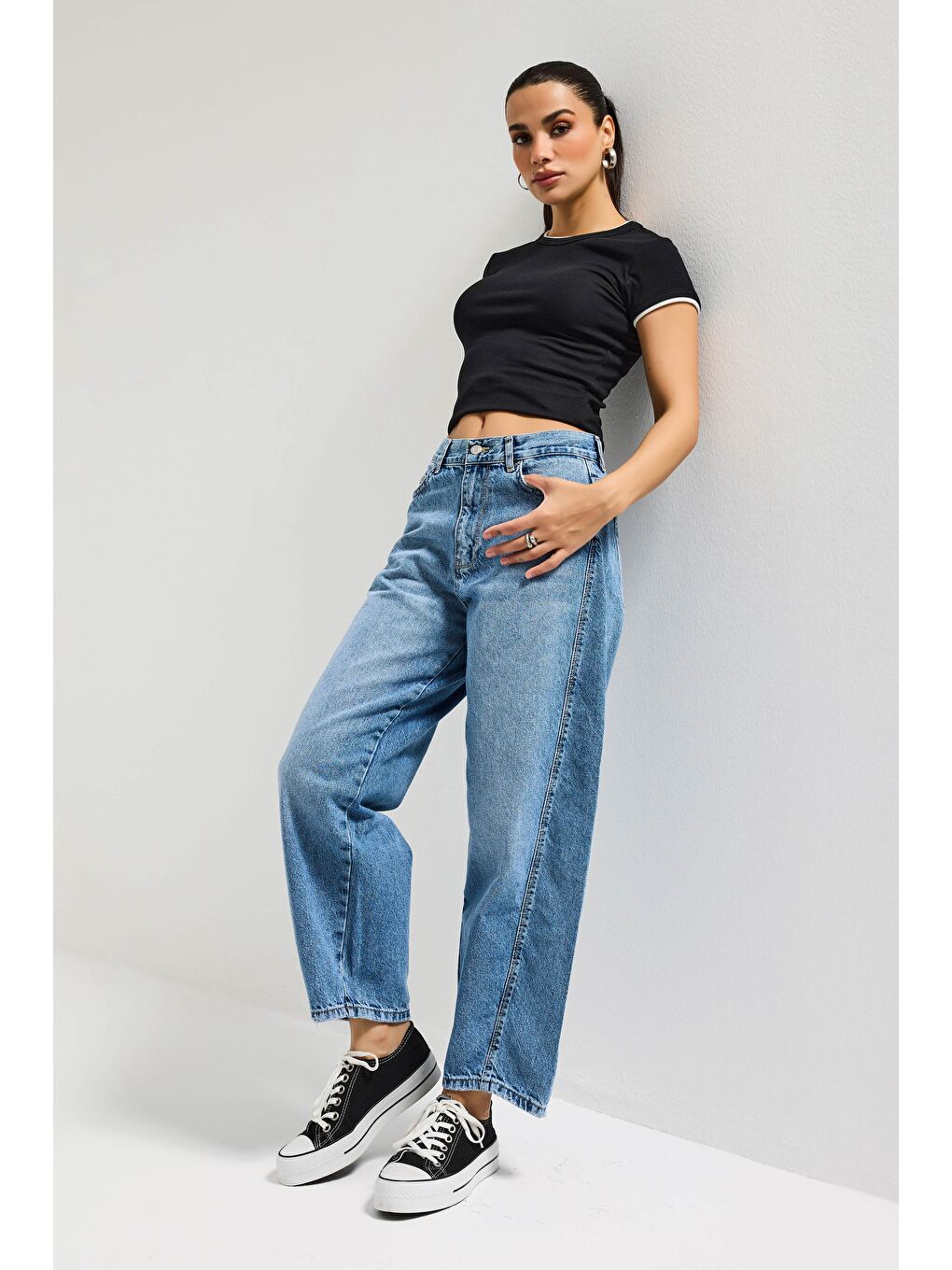 Kadın Mavi Renk 4s6-4 Carrot Fit Rahat Kesim İç boy 67cm %100 Pamuk Denim Jean