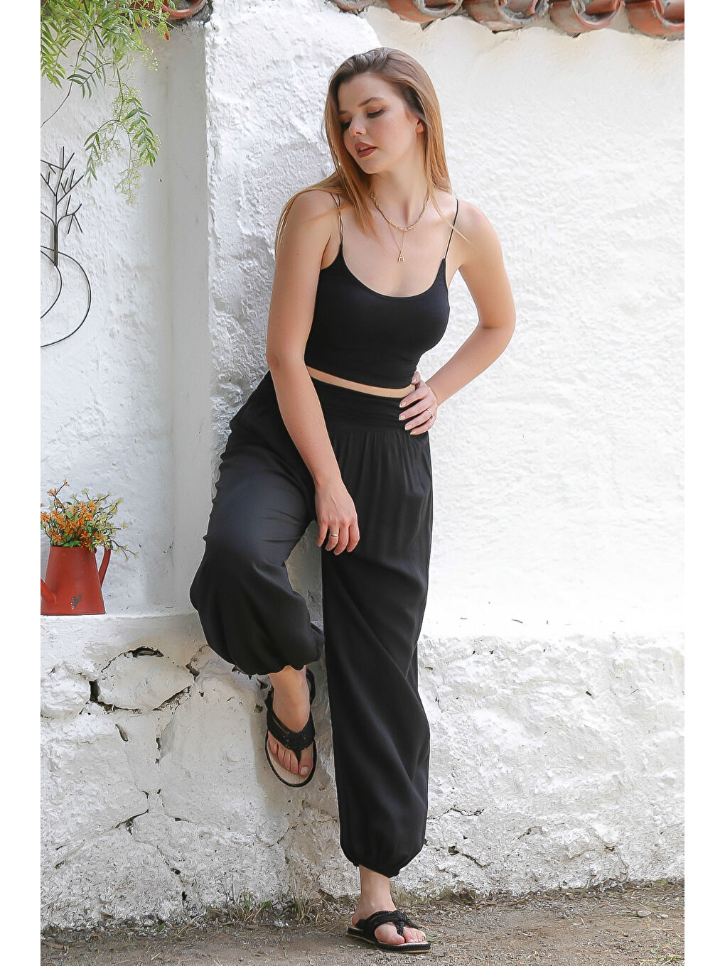 İtalyan Siyah Dokuma Ekstra Yüksek Bel Lastikli Paça Casual Viskon Pantolon-1