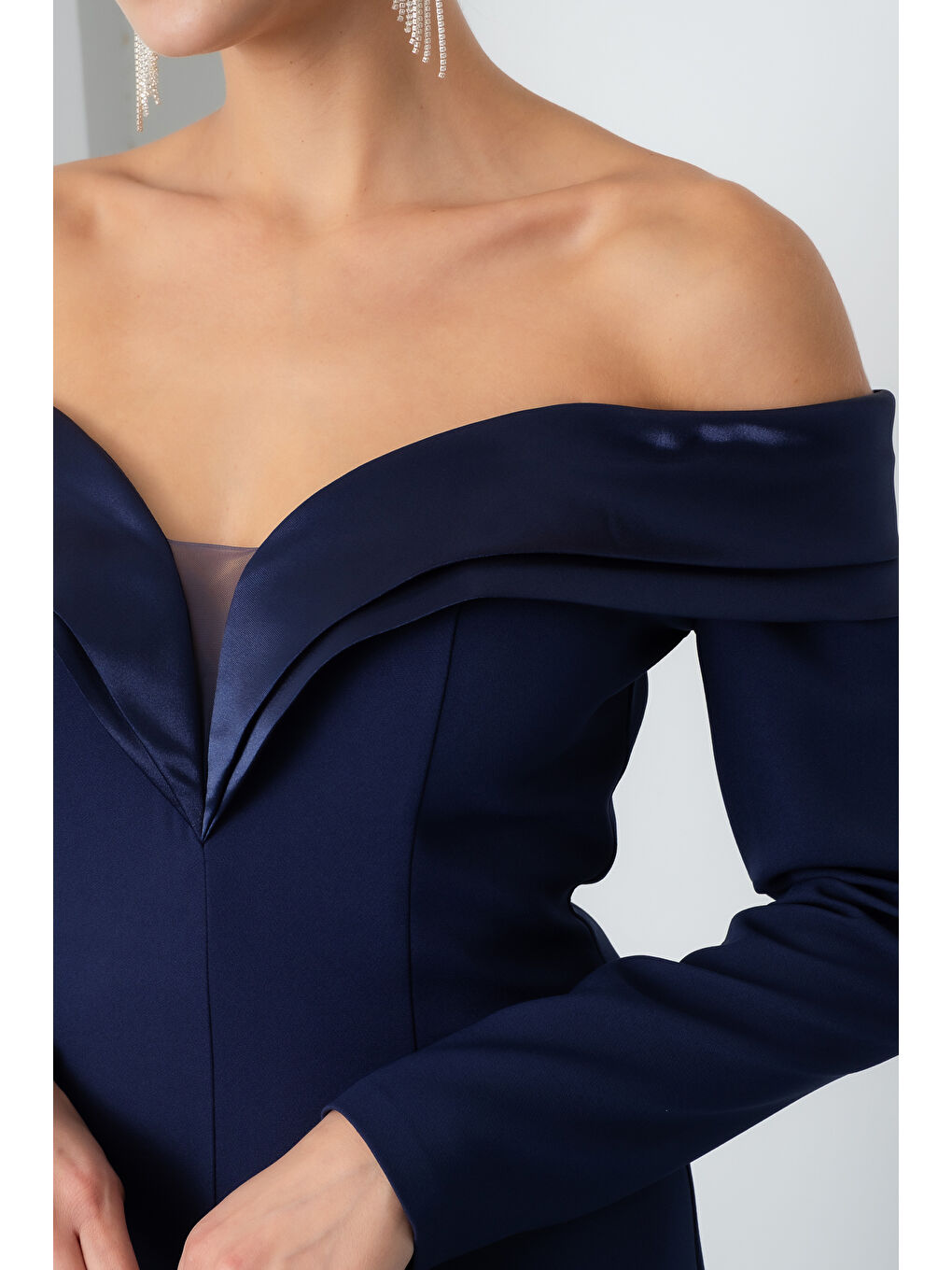 Kadın Lacivert Kayık Yaka Uzun Balık Abiye Elbise-3