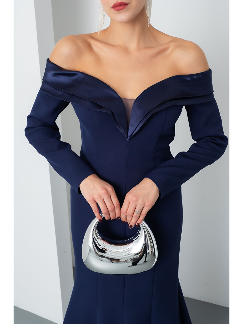 Kadın Lacivert Kayık Yaka Uzun Balık Abiye Elbise-4