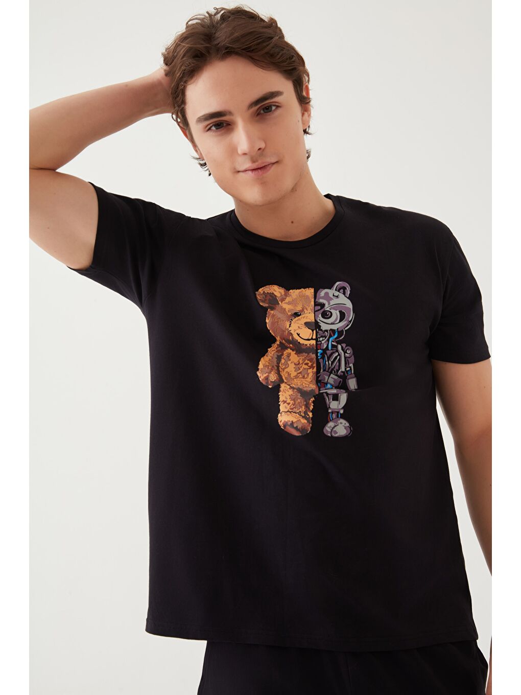 Kahverengi Erkek Pamuklu Kısa Kollu Üst Robot Baskılı Cep Detaylı %100 Pamuk Pijama Takımı