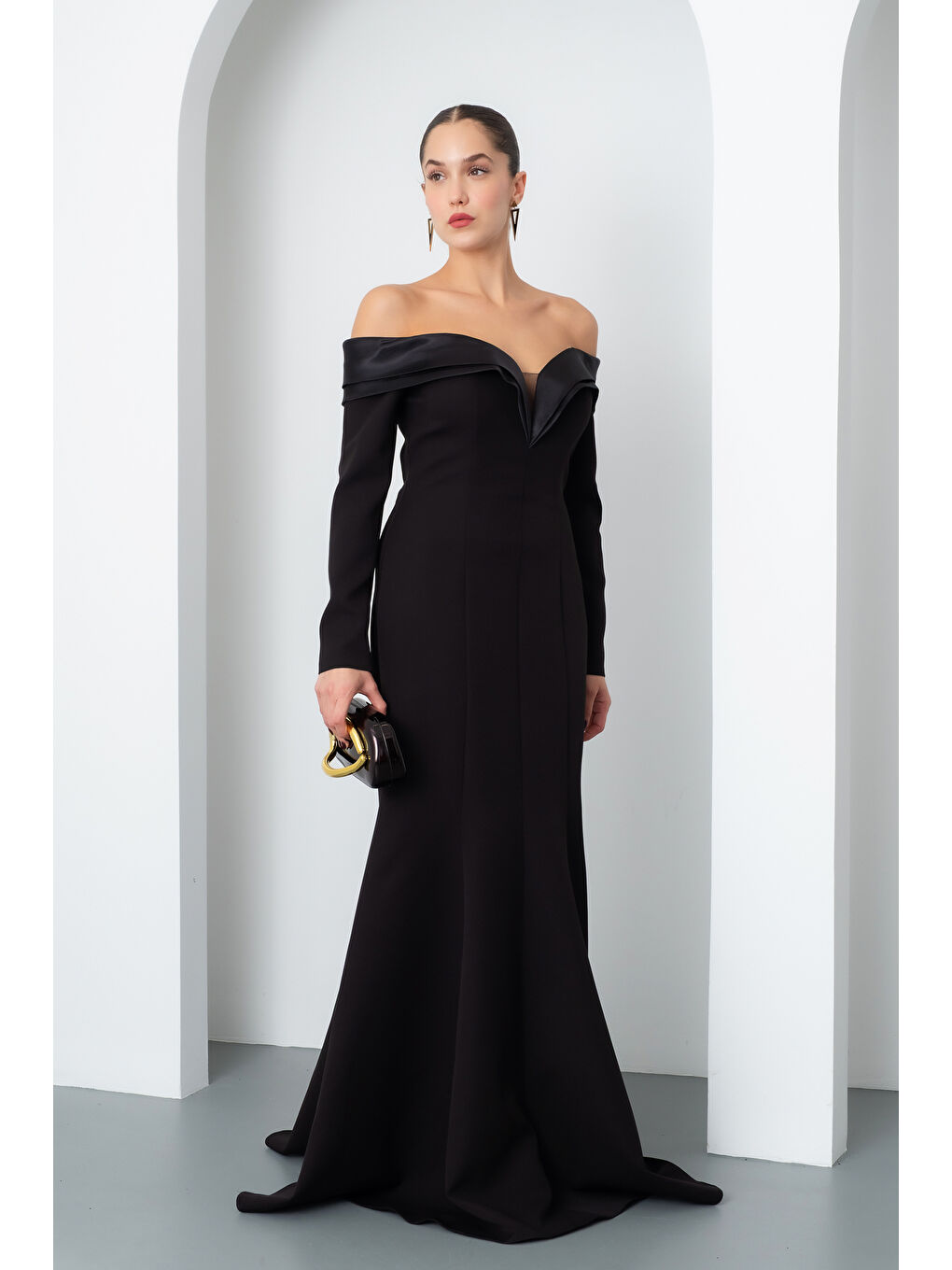 Kadın Siyah Kayık Yaka Uzun Balık Abiye Elbise-2