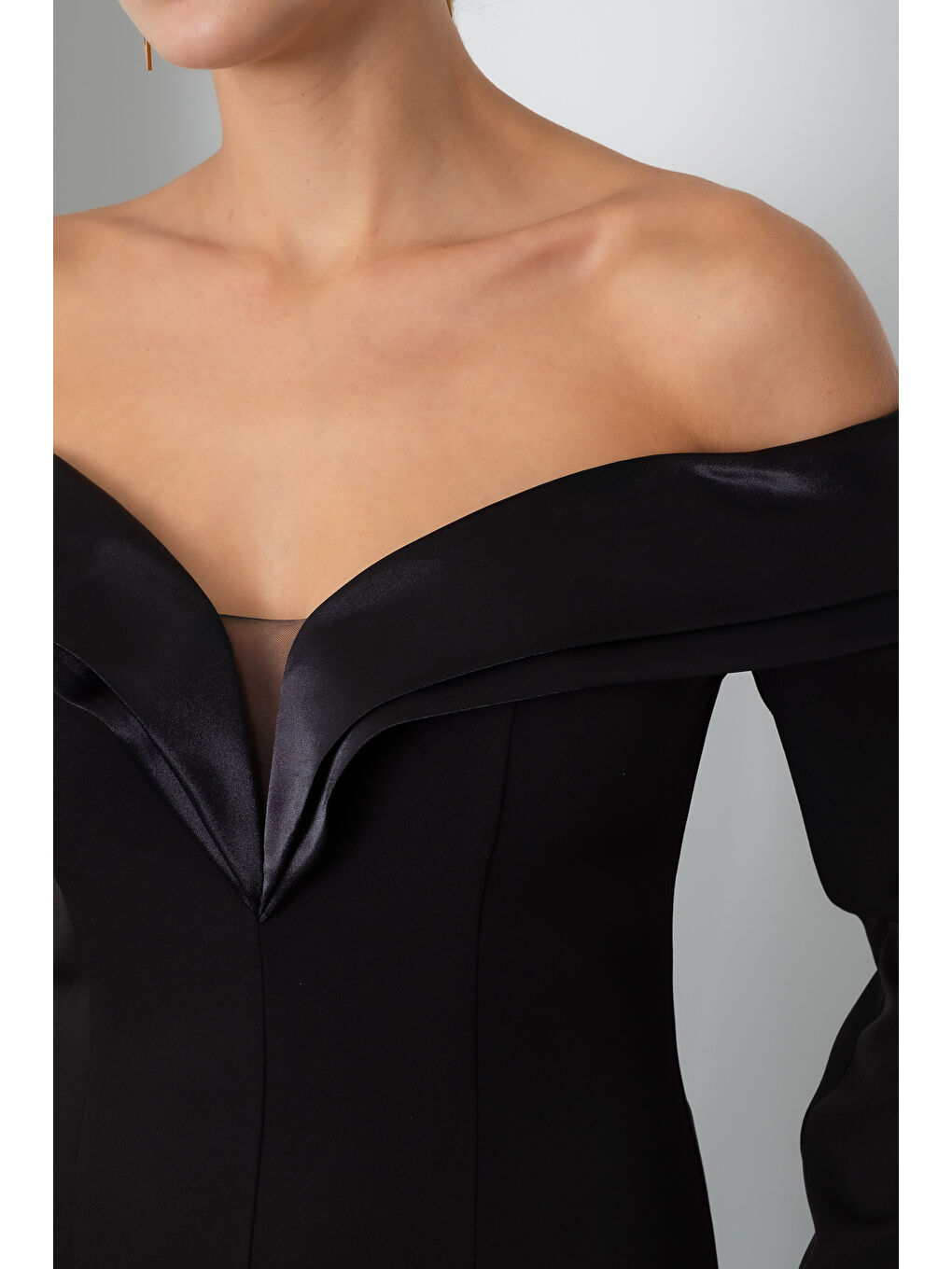 Kadın Siyah Kayık Yaka Uzun Balık Abiye Elbise-3