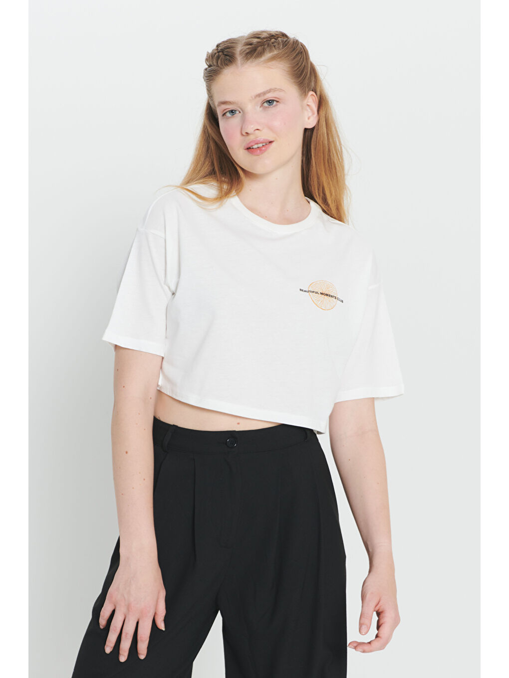 Ekru %100 Pamuk Oversize Fit Bol Kesim Baskılı Bisiklet Yaka Tişört-3