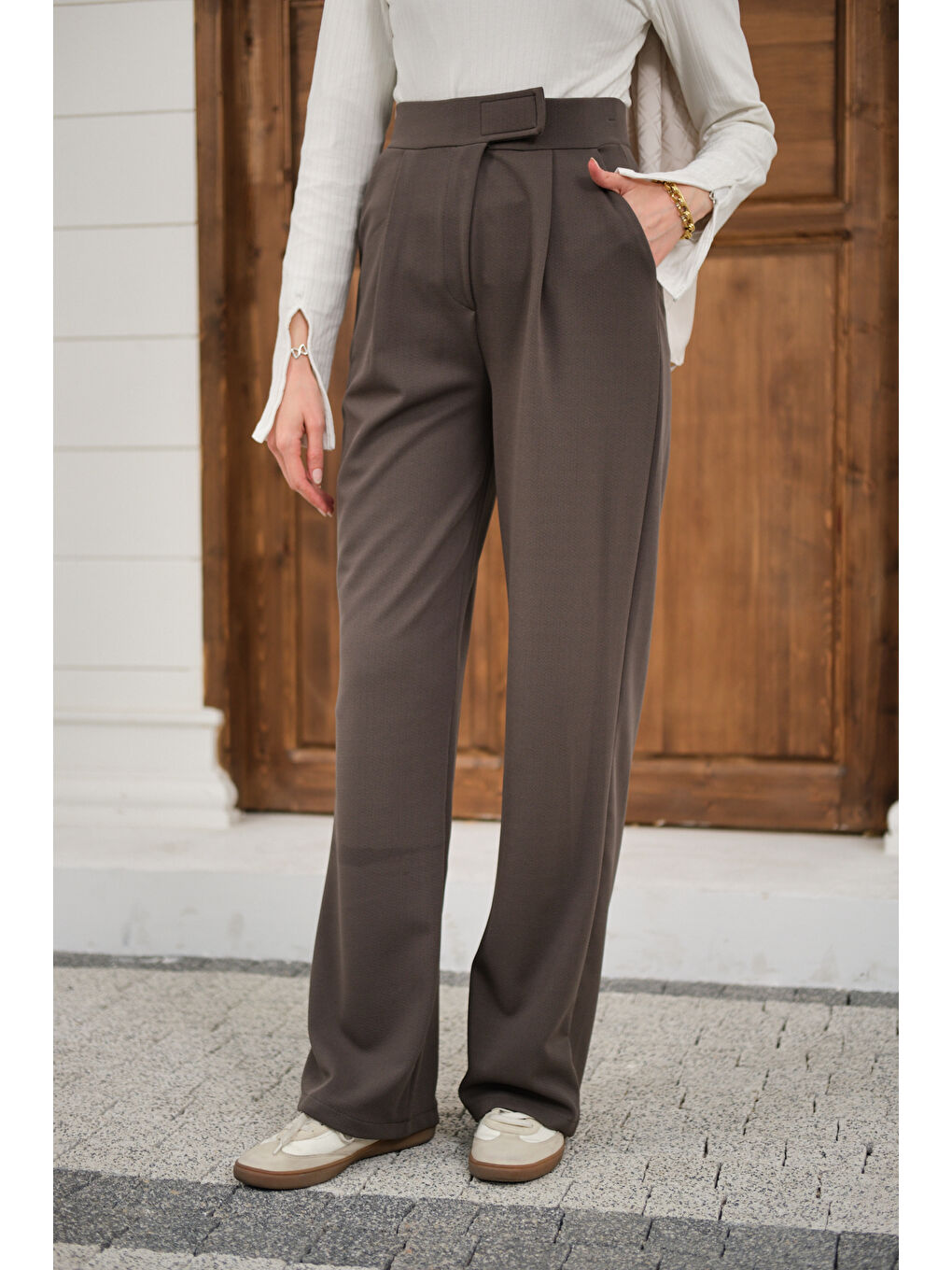 Gri Kadın Cırtcırt Detay Kumaş Pantolon Füme-4