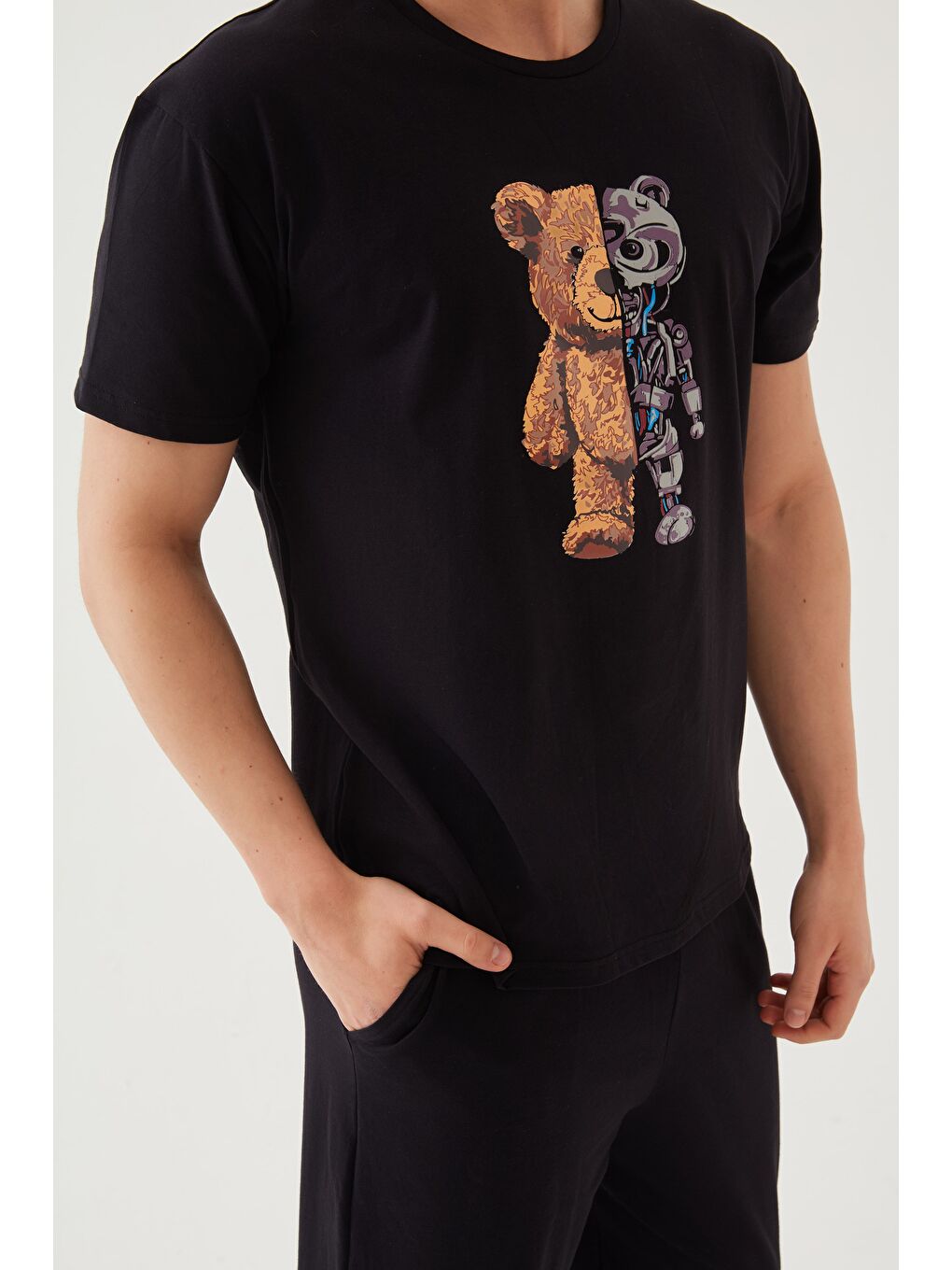 Kahverengi Erkek Pamuklu Kısa Kollu Üst Robot Baskılı Cep Detaylı %100 Pamuk Pijama Takımı-5