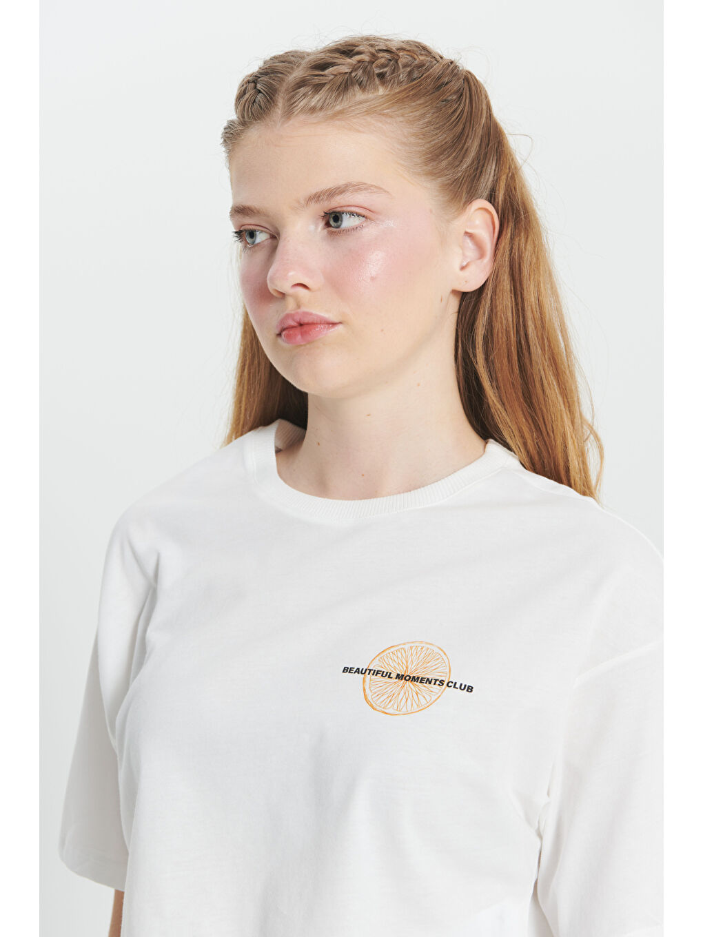 Ekru %100 Pamuk Oversize Fit Bol Kesim Baskılı Bisiklet Yaka Tişört-4