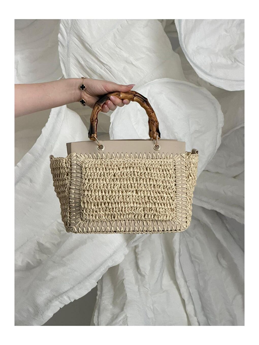 Bambu Saplı Bej Hasır Çanta CNT1115