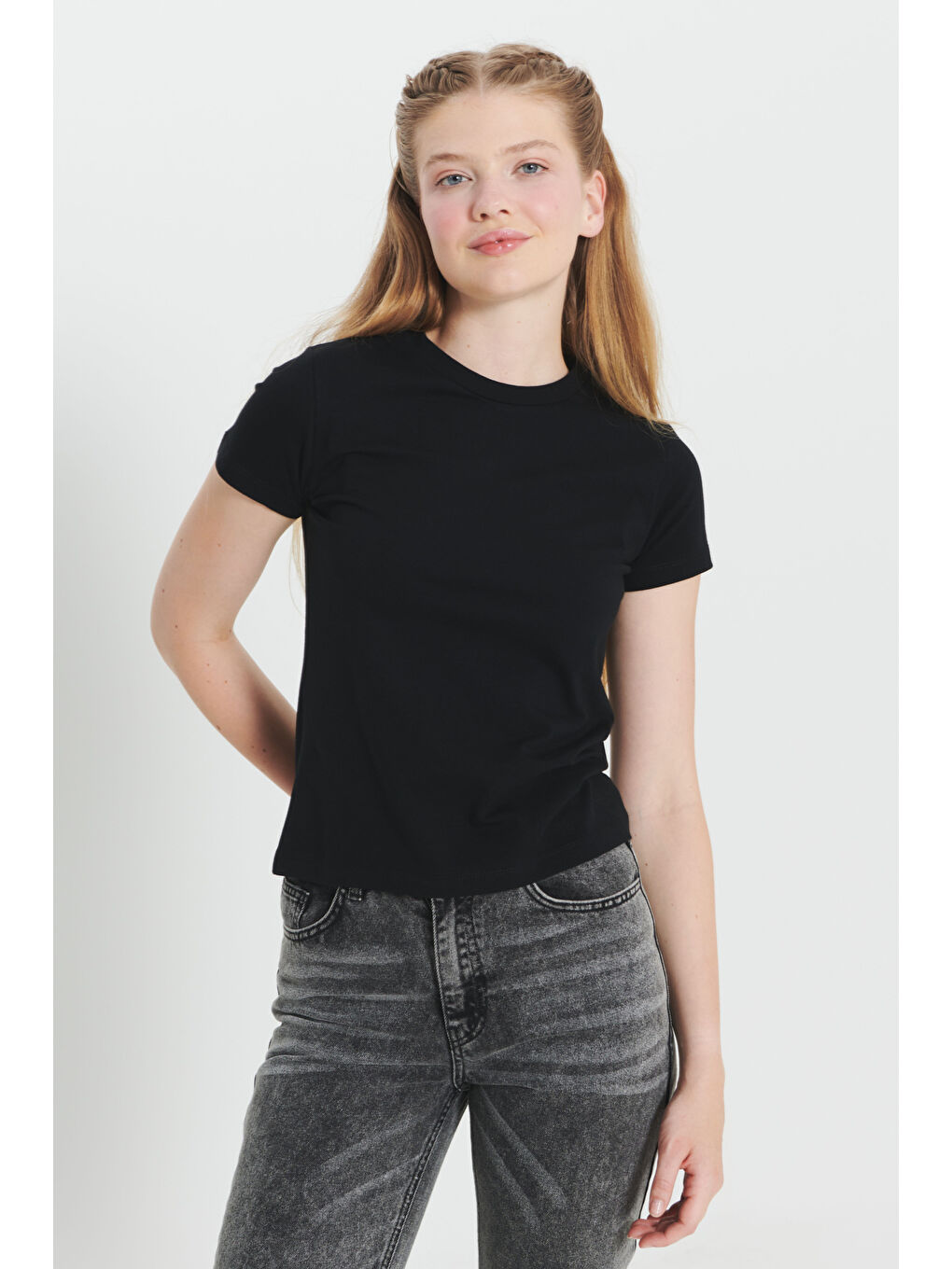 Siyah Slim Fit Dar Kesim Pamuklu Esnek Bisiklet Yaka Tişört