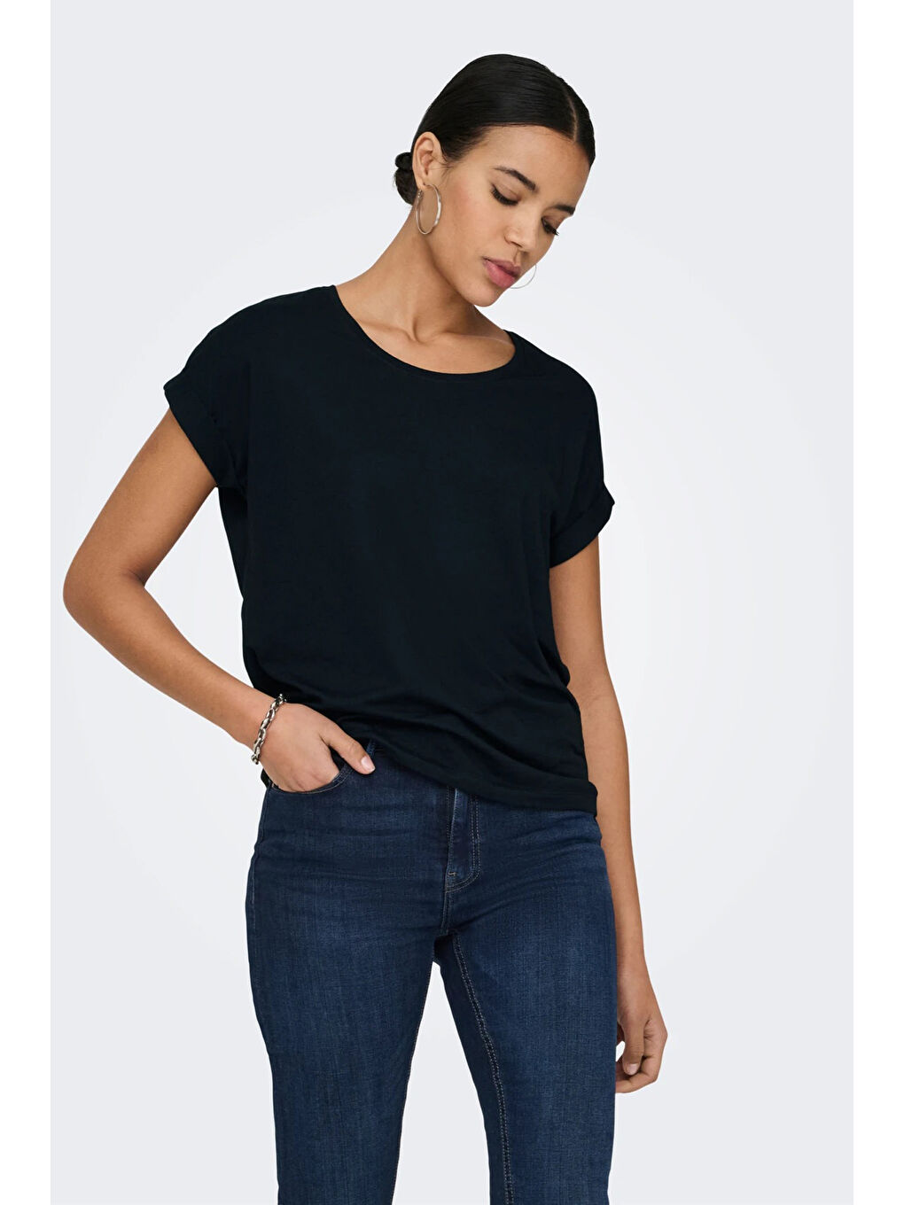 Siyah Regular Fit Bisiklet Yaka Onlmoster Kadın T Shirt 15106662