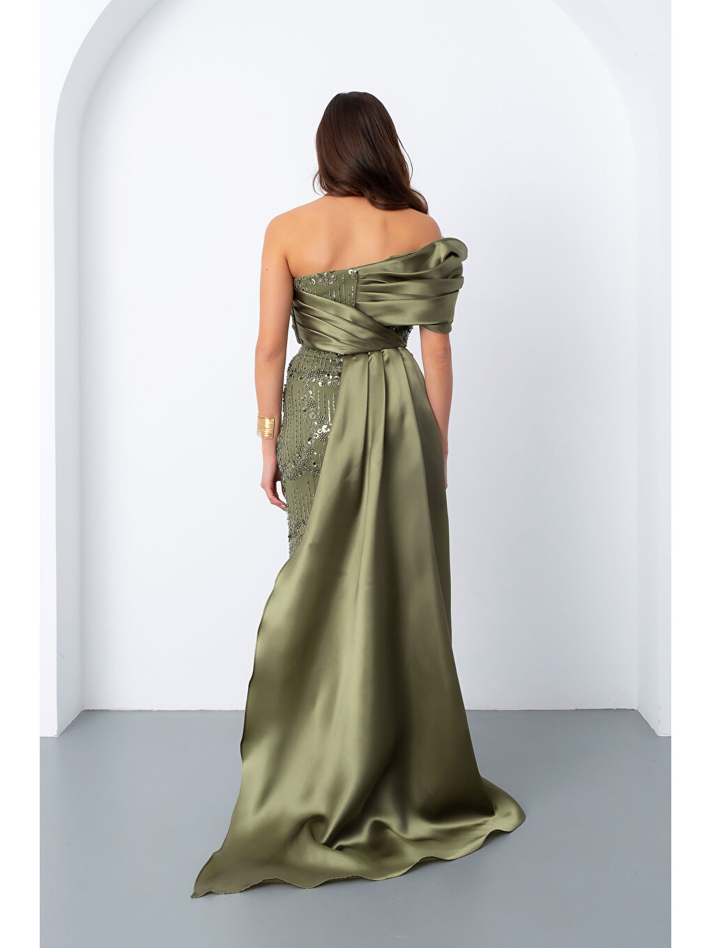Kadın Haki Boncuklu Tek Omuz Fiyonk Detay Kuyruklu Uzun Abiye-5